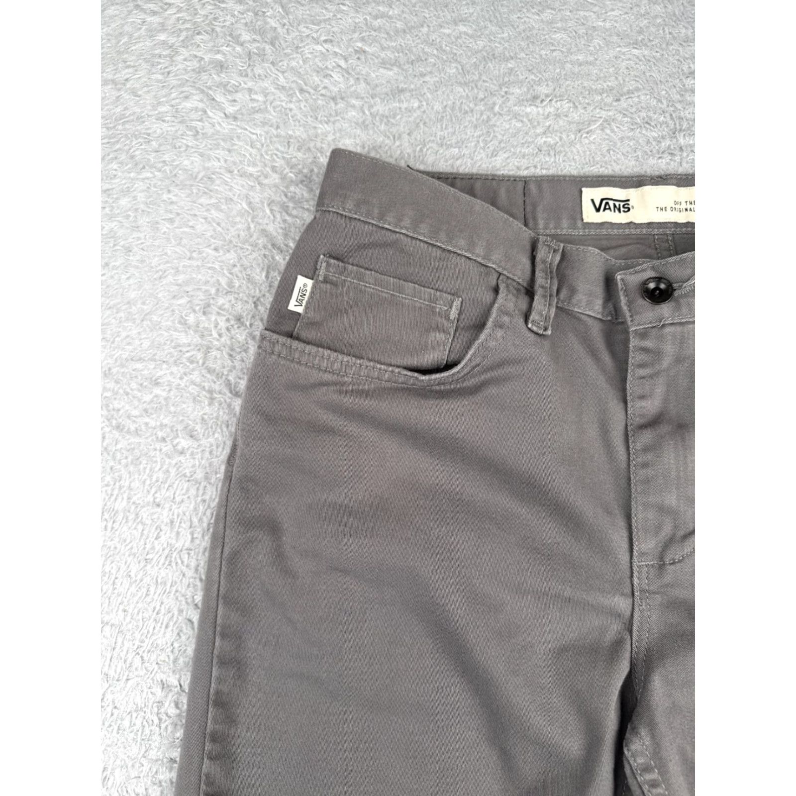 Volcom Volcom Shorts Men 30 Gray Cotton Blend Twill Skateboard Beach 11" Raw Hem Mens Size US 30 / EU 46 - 4 Thumbnail