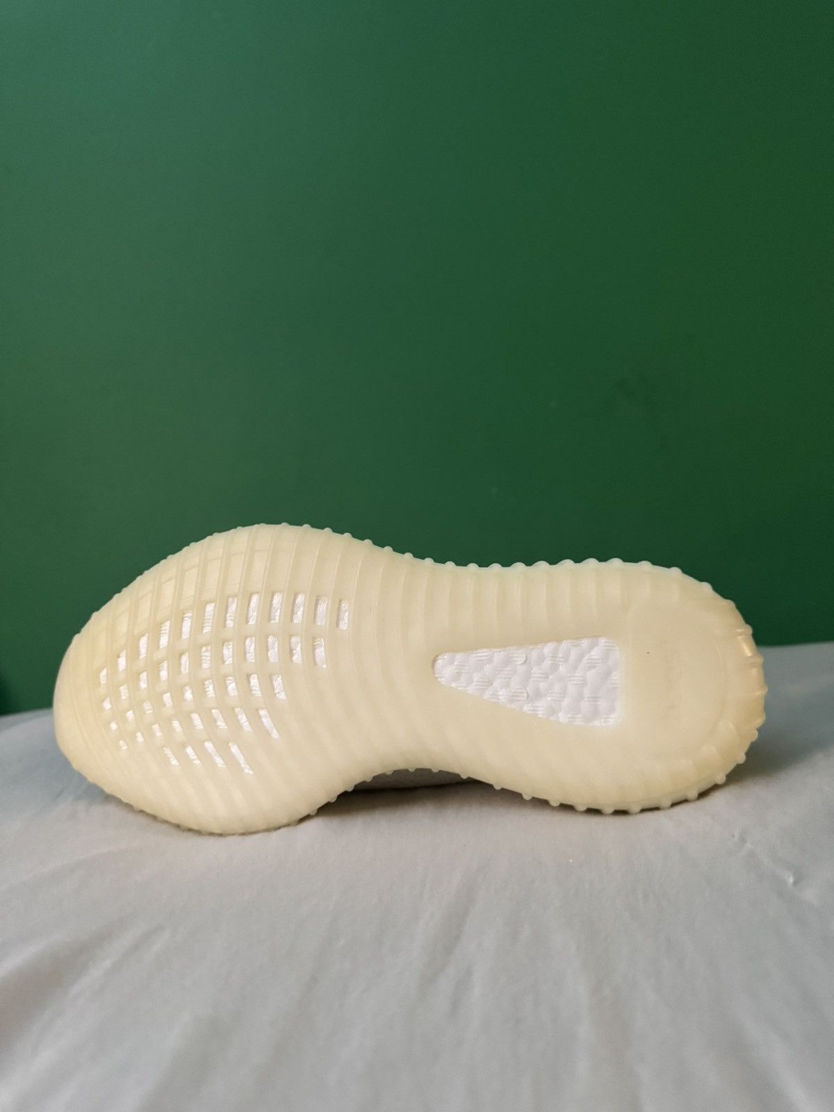 Adidas Adidas Yeezy boost 350 v2 cream 2017 Size US 8.5 / EU 41-42 - 5 Thumbnail