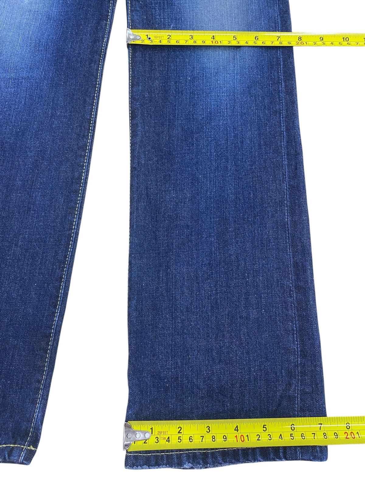 Levi's Levi’s Faded Dark Wash Style Ripped Jeans Size US 27 - 7 Thumbnail