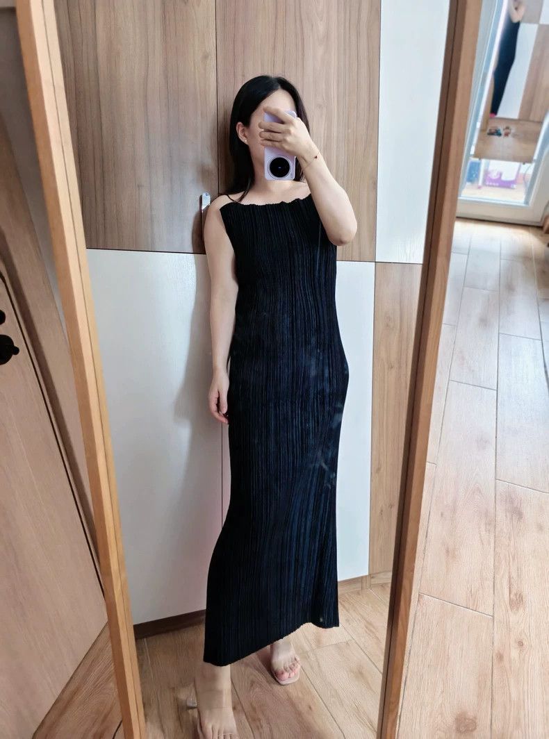 Issey Miyake Issey Miyake Black velvet halter dress Size M / US 6-8 / IT 42-44 - 2 Thumbnail