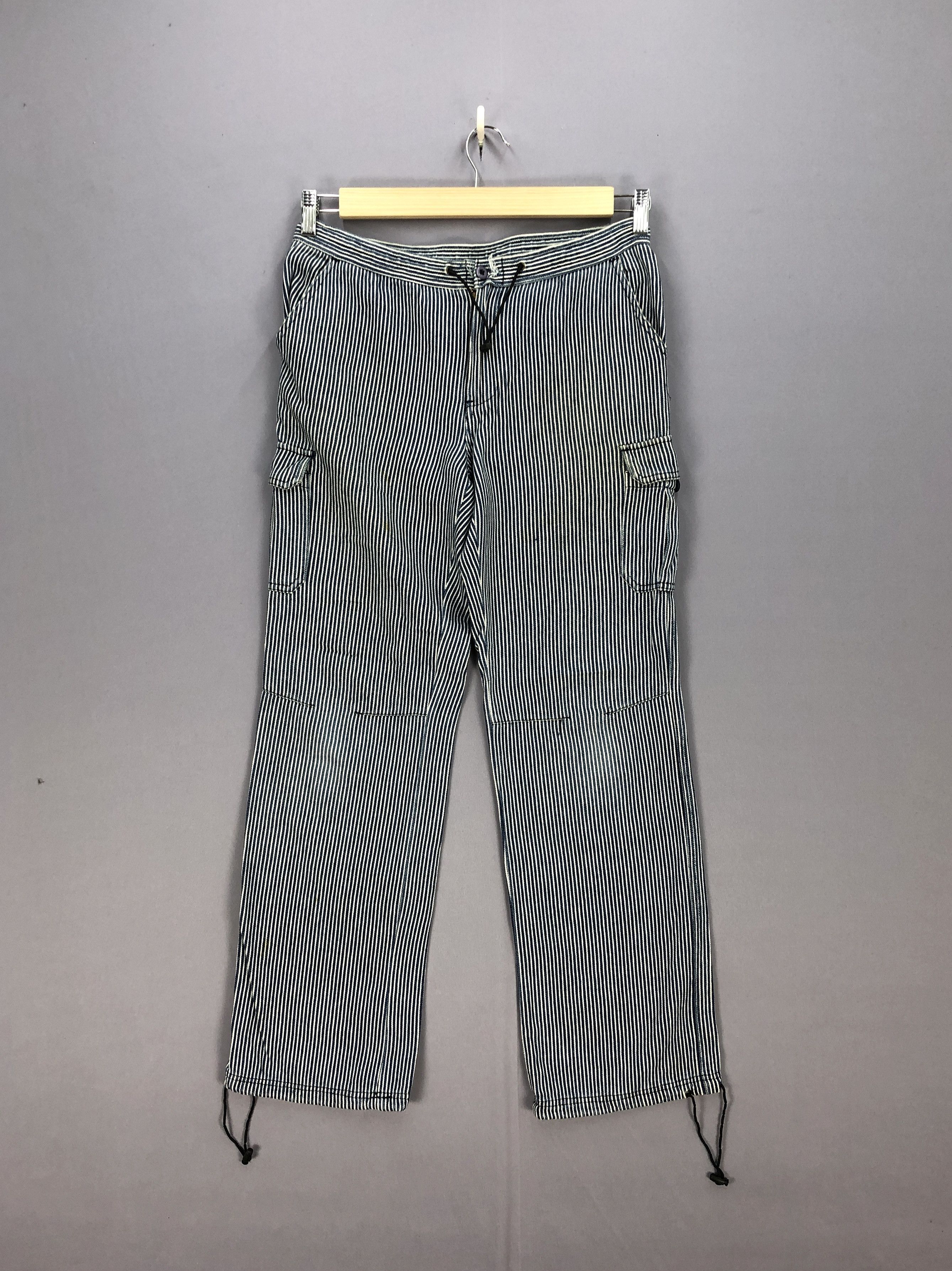 Japanese Brand Vintage Japanese Paracute Trouser Multi Pocket Cargo Pants Size US 30 / EU 46 - 1 Thumbnail