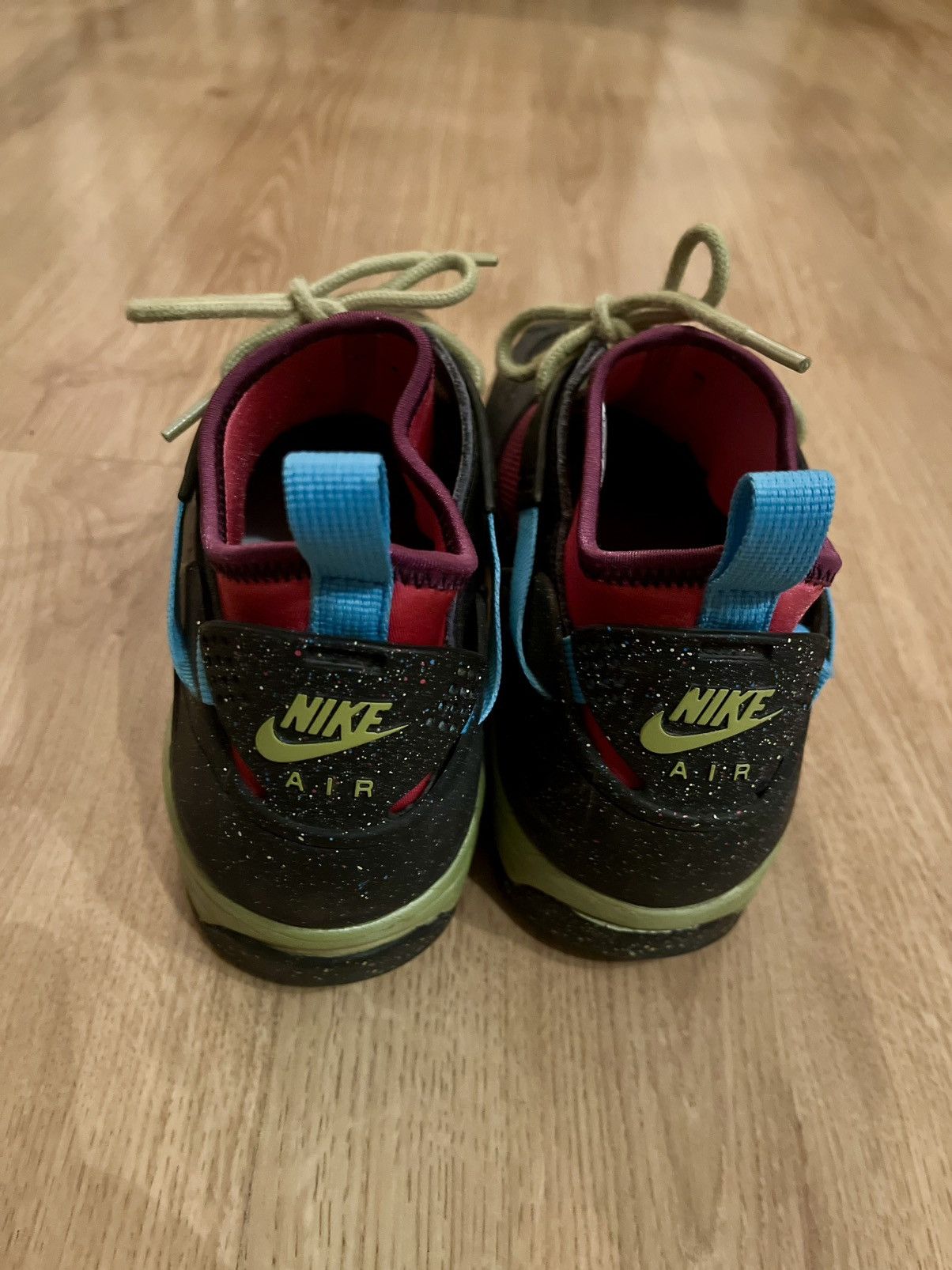 Nike ACG Nike Air Revaderchi Supreme 8.5 US Size US 8.5 / EU 41-42 - 2 Thumbnail