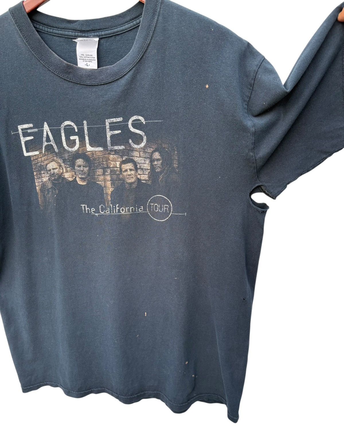 Band Tees Y2K Sun Faded Eagles The California Tour 2005 Tee Size US L / EU 52-54 / 3 - 3 Thumbnail