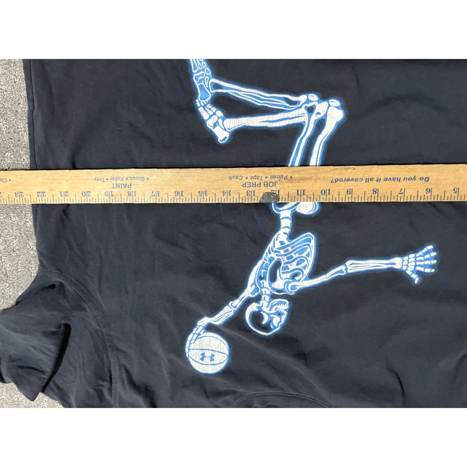 Under Armour VINTAGE Under Armour HeatGear T-Shirt Skeleton Basketball Men L Black Size US L / EU 52-54 / 3 - 4 Thumbnail