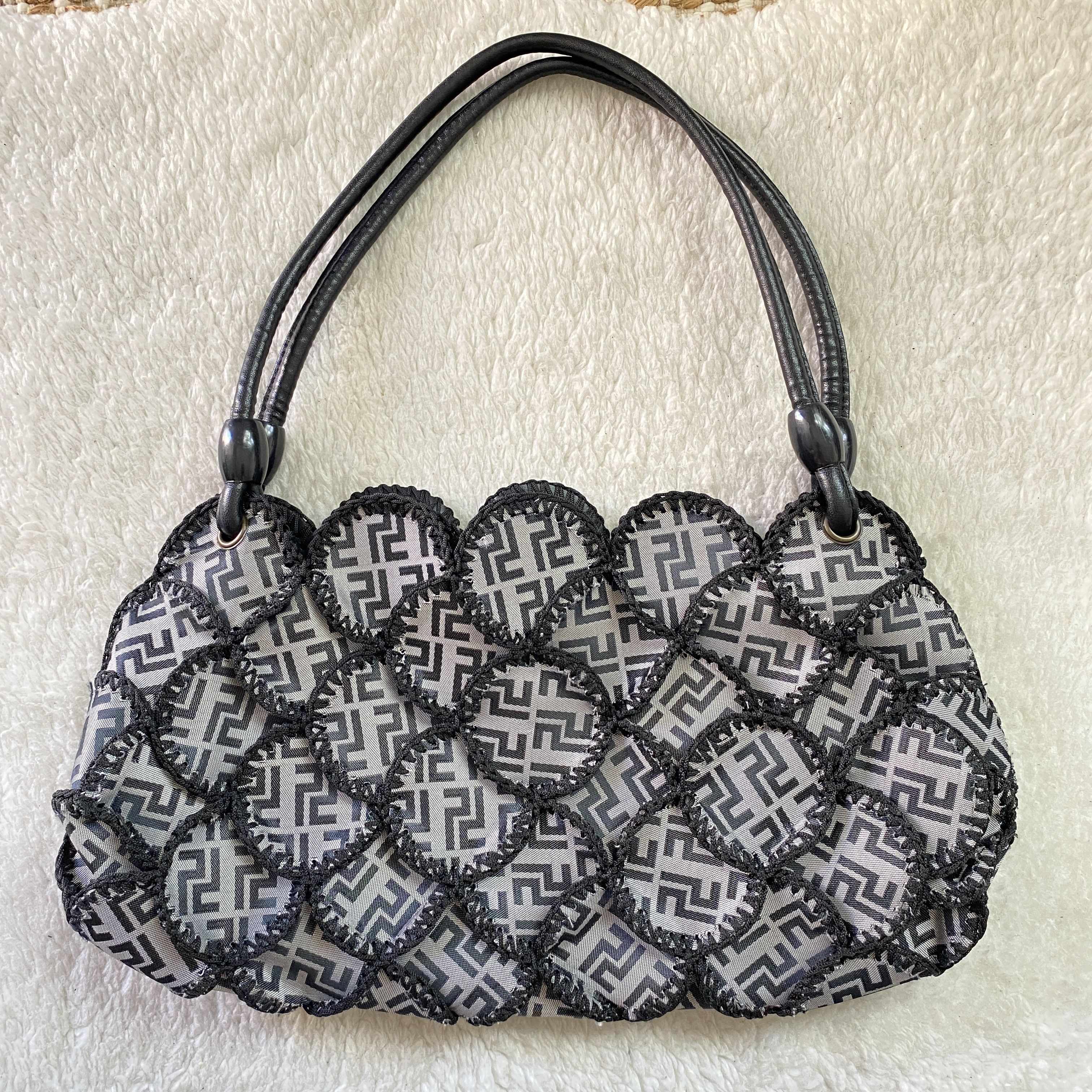 Other Vintage Smocked Patchwork Faux Leather Shoulder Bag Size ONE SIZE - 3 Thumbnail