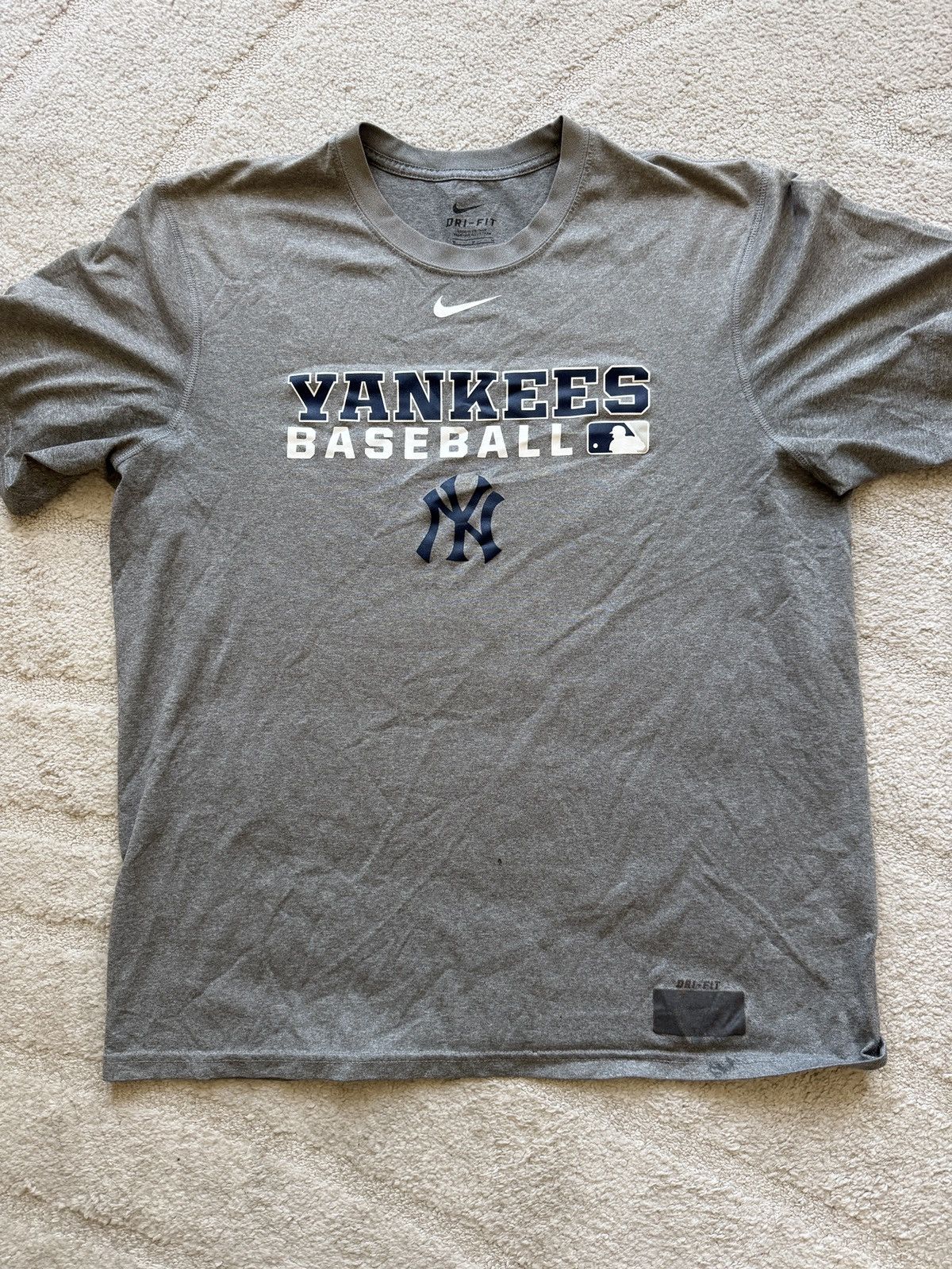 New York Yankees New York Yankees dri fit shirt Size US L / EU 52-54 / 3 - 1 Thumbnail
