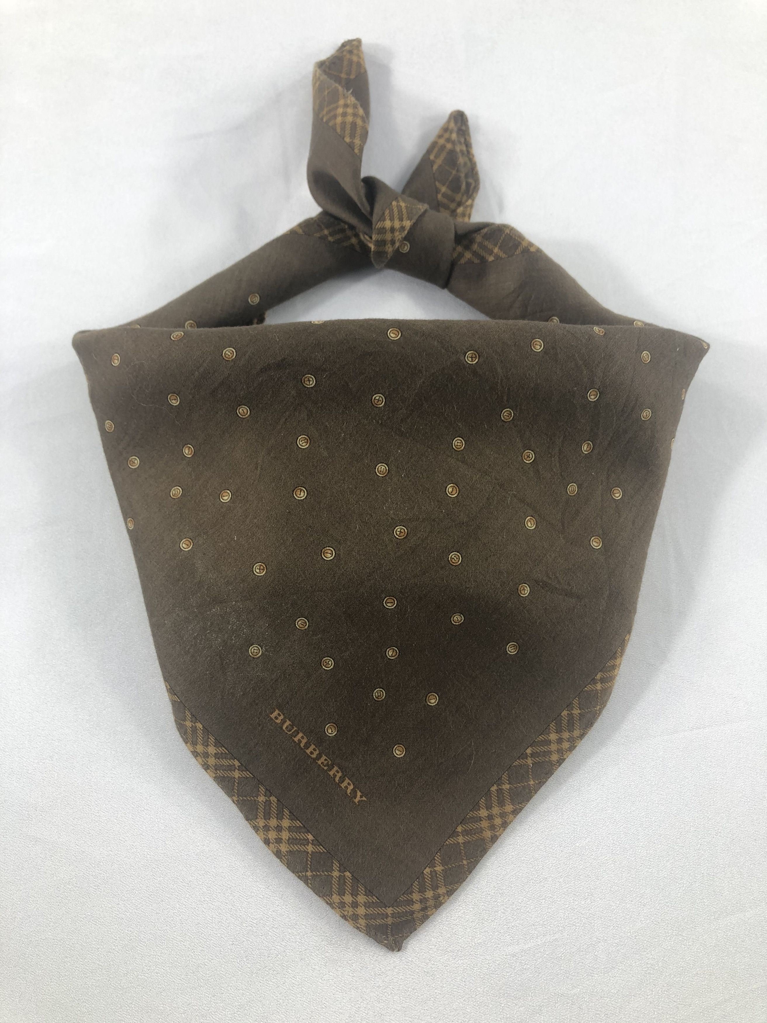 Burberry Burberry Handkerchief / Bandana / Neckerchief Size ONE SIZE - 1 Thumbnail