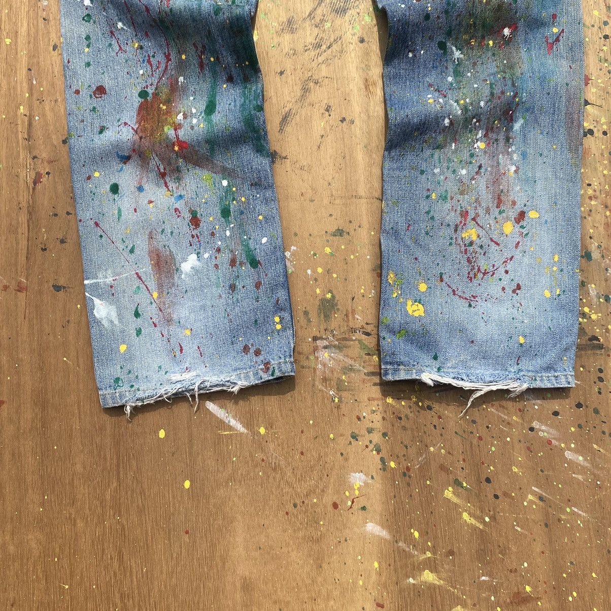 Levi's Vintage Levis 502 “E” Selvedge Splatter Light Denim Jeans Size US 29 - 14 Thumbnail