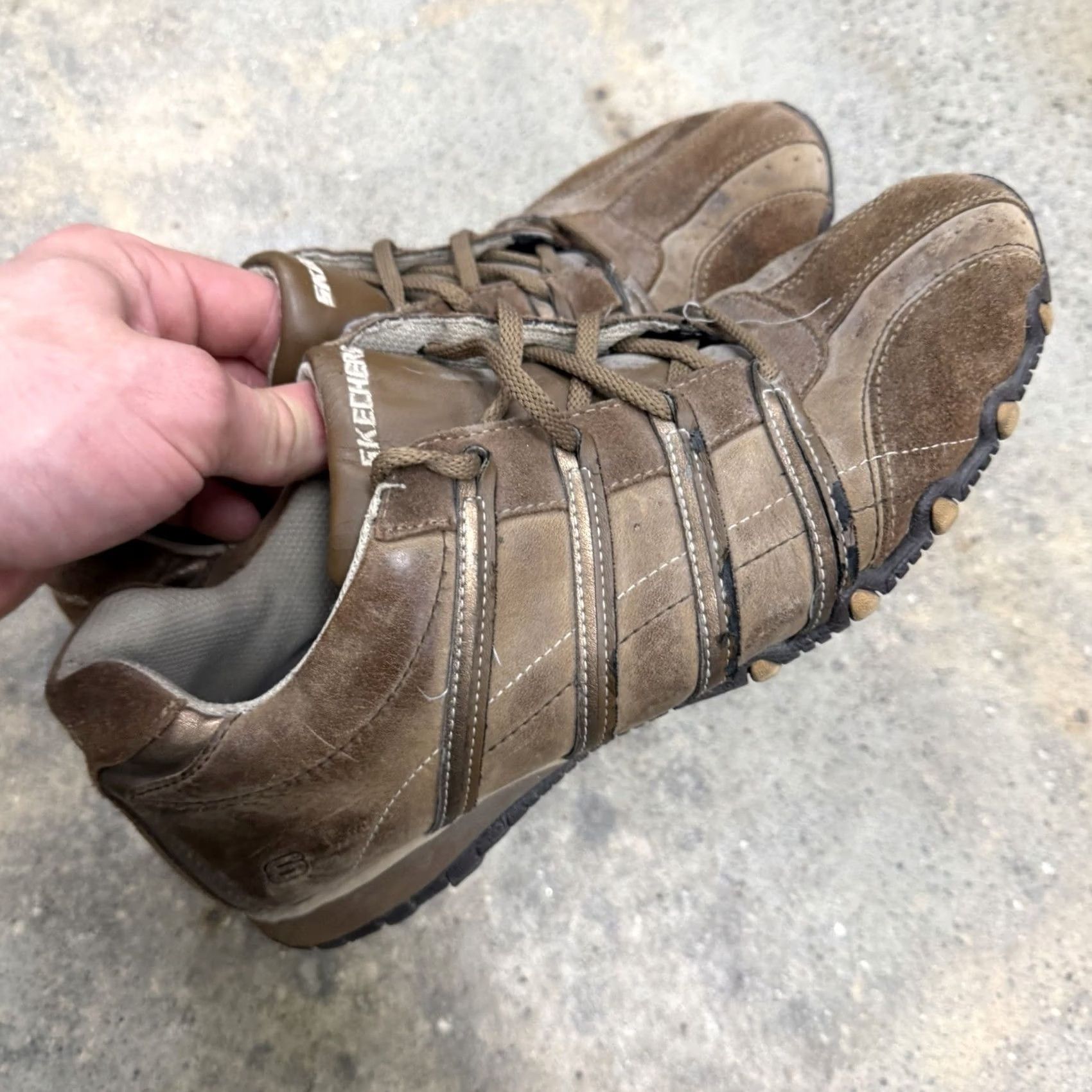 SKECHERS Skechers 46071 Womens Brown Leather Lace-Up Sneakers – Size 9 Distressed Sneaker Womens Shoes Brown Leather Lace Up Sneakers 9 Mens Womens Girls Size US 6 / IT 36 - 6 Thumbnail