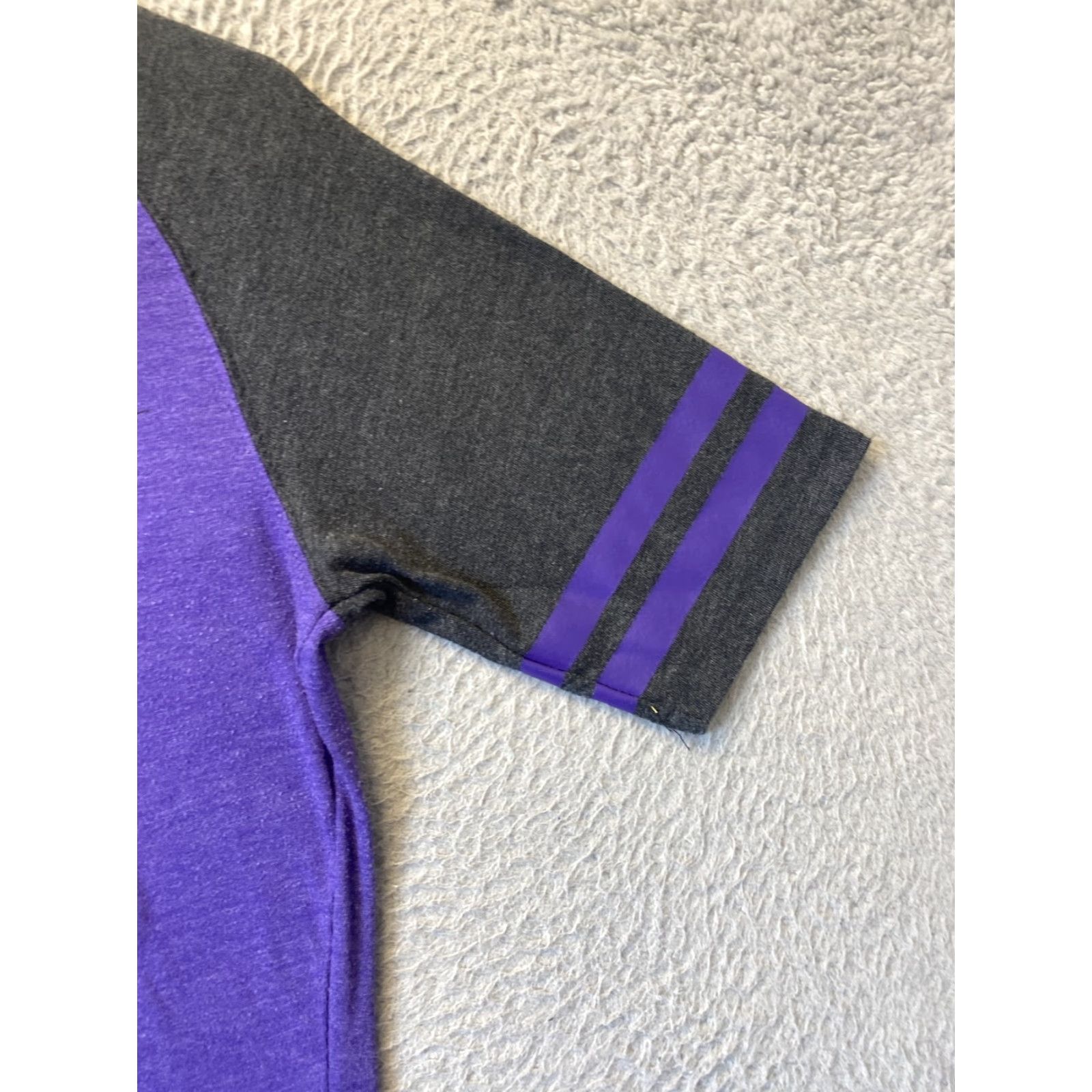 Nike Nike Womens M Short Sleeve T-Shirt Purple 45-44 Genuine Merchandise Size M / US 6-8 / IT 42-44 - 4 Thumbnail