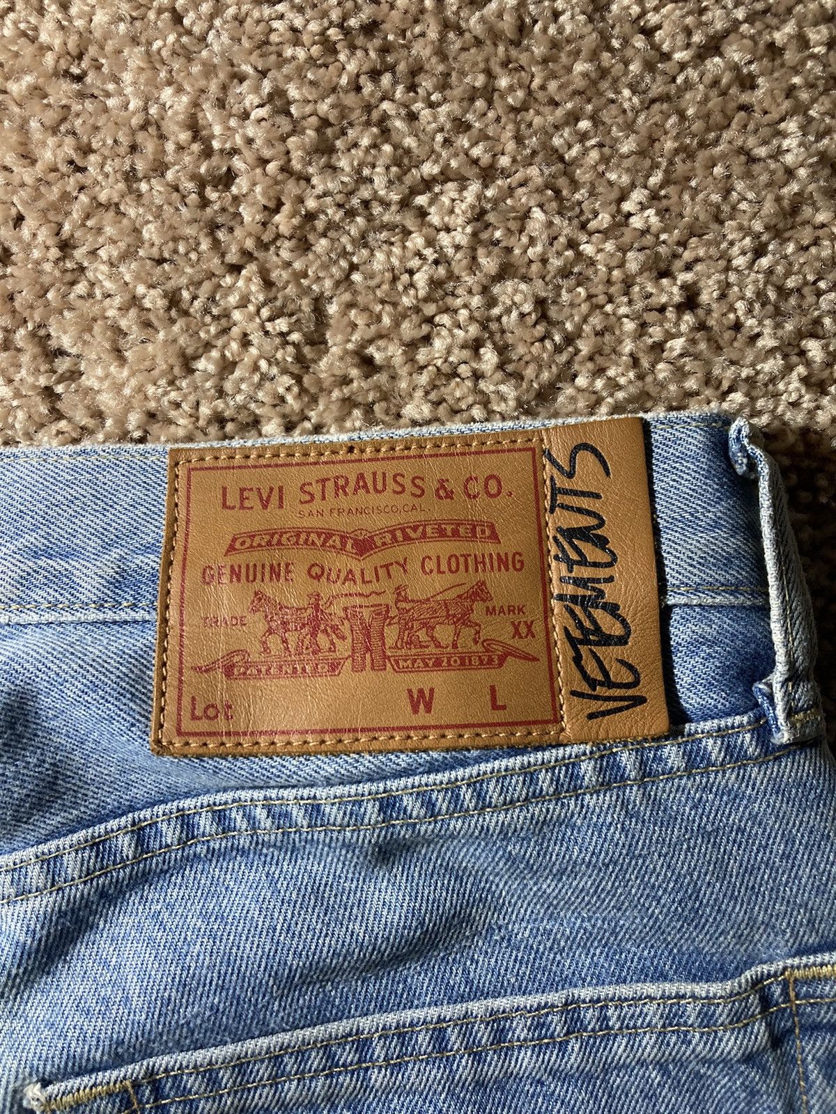 Levi's × Vetements SS19 Vetements Levi's Sport Jeans Track Split Hybrid 2019 DG Size US 28 / EU 44 - 14 Thumbnail