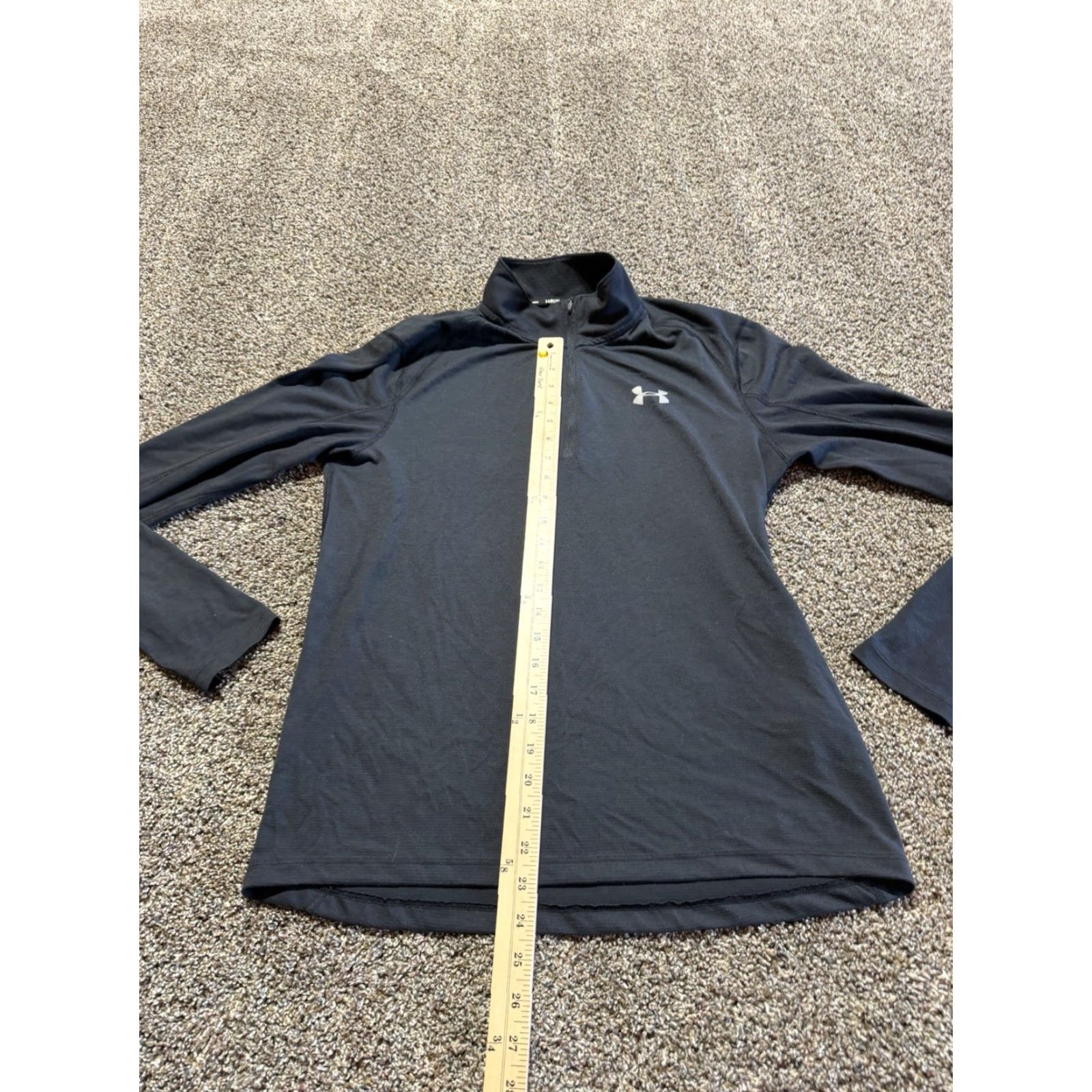 Under Armour Under Armour Mens Running Lightweight Shirt M Black Long Sleeve Zip Thumb Hole Size US M / EU 48-50 / 2 - 5 Thumbnail