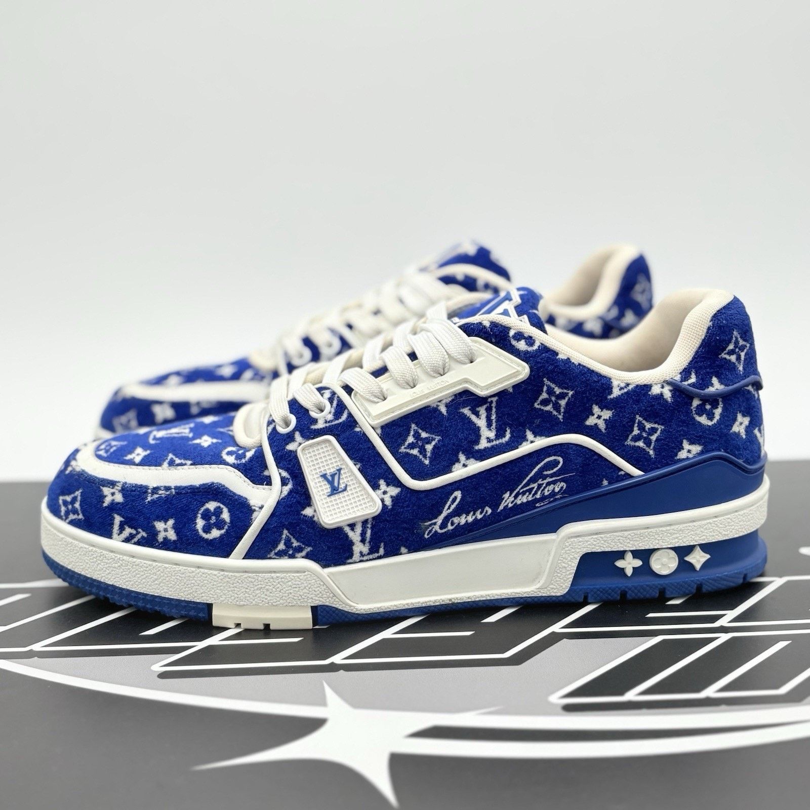 Louis Vuitton Louis Vuitton Trainer ' Blue Monogram ' | SUPER CLEAN! Size US 9.5 / EU 42-43 - 1 Thumbnail