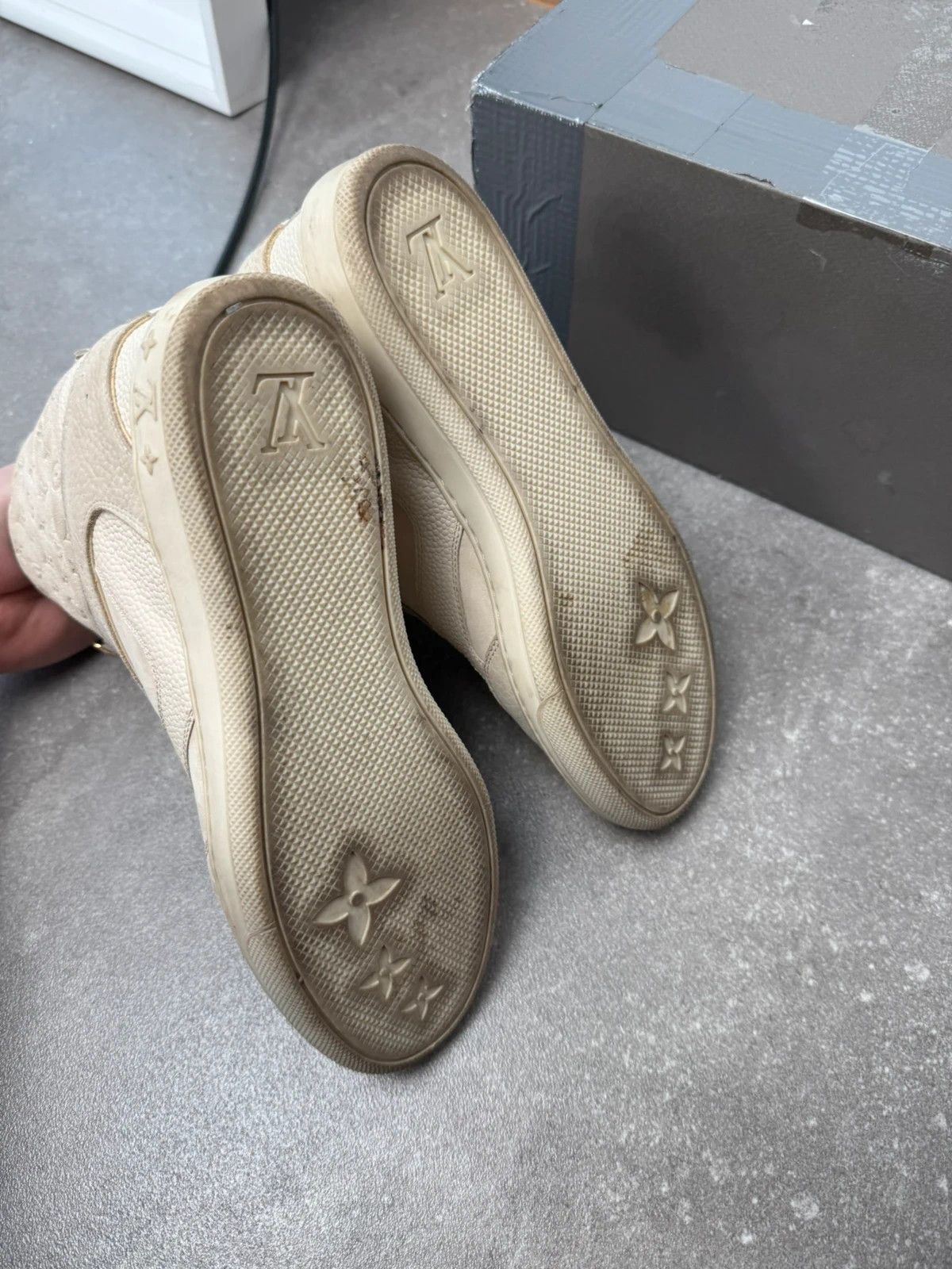 Louis Vuitton Louis Vuitton shoes sneakers luxury old money y2k 2000s Size US 9 / IT 39 - 13 Thumbnail