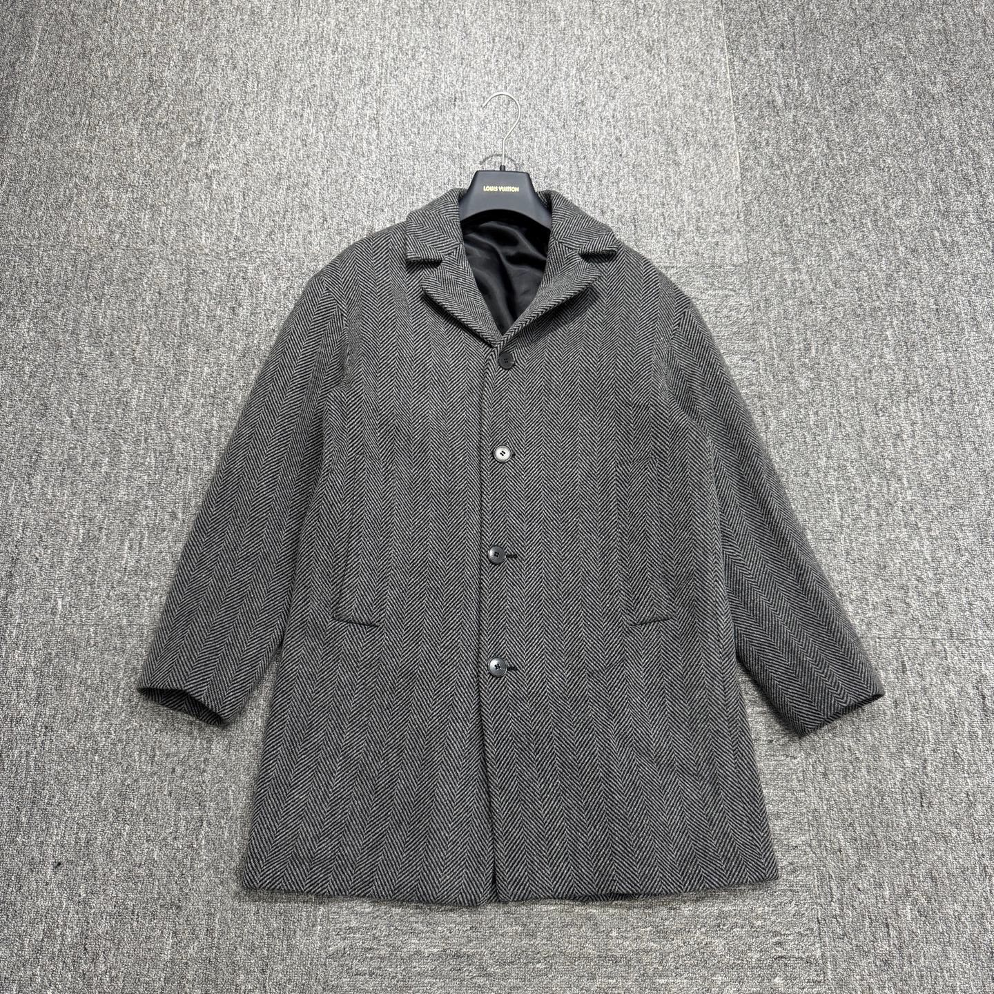 Valentino Valentino 98 new wool coat 51 shoulder no tags Size US M / EU 48-50 / 2 - 1 Thumbnail
