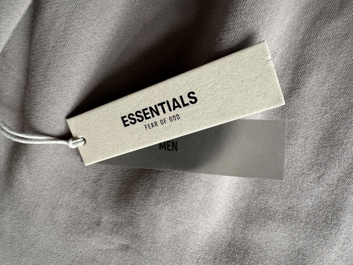 Essentials Large Mockneck Desert Taupe Sweatshirt Crewneck Wood Cement Size US L / EU 52-54 / 3 - 8 Thumbnail