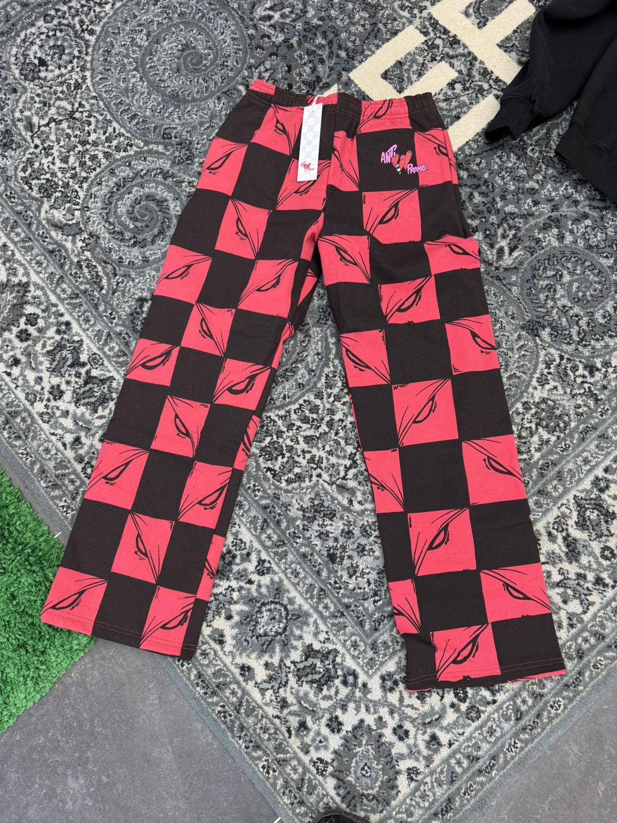 Matty Boy Red and black matty boy 99 eyes sweat pants Size US 34 / EU 50 - 1 Thumbnail