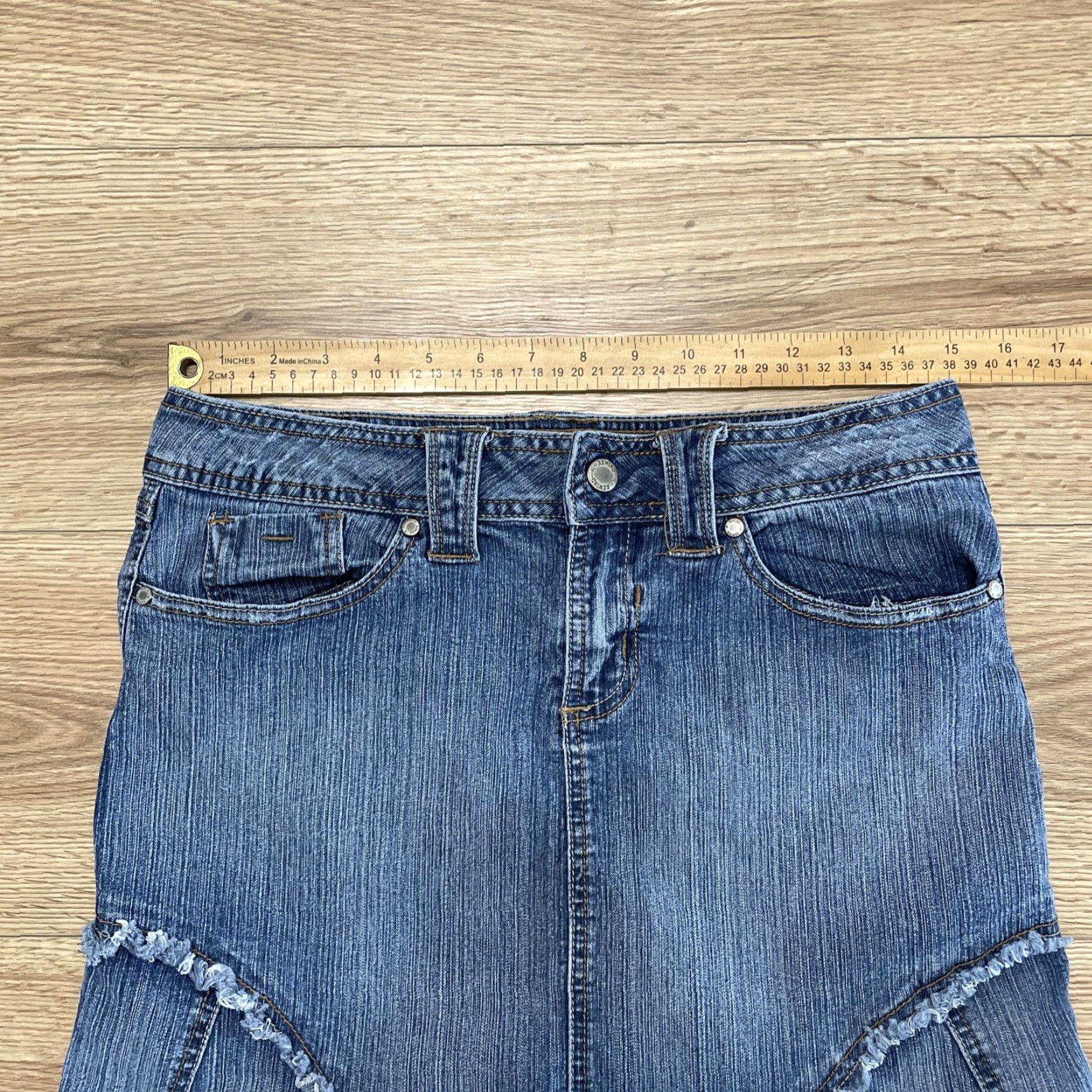 Vintage VINTAGE Rewind Denim Flare Skirt Juniors Size 7 Blue Midi with Pockets Womens Size 28" / US 6 / IT 42 - 3 Thumbnail