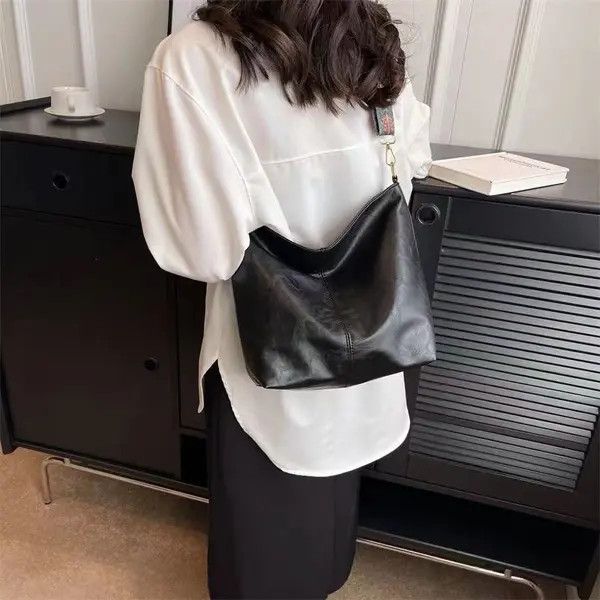Japanese Brand × Leather Versatile black soft leather PU leather bag Size ONE SIZE - 2 Thumbnail