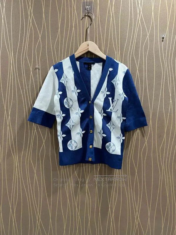 Louis Vuitton Louis Vuitton Multicolor Silk Cardigan for Women . Size XS / US 0-2 / IT 36-38 - 1 Thumbnail