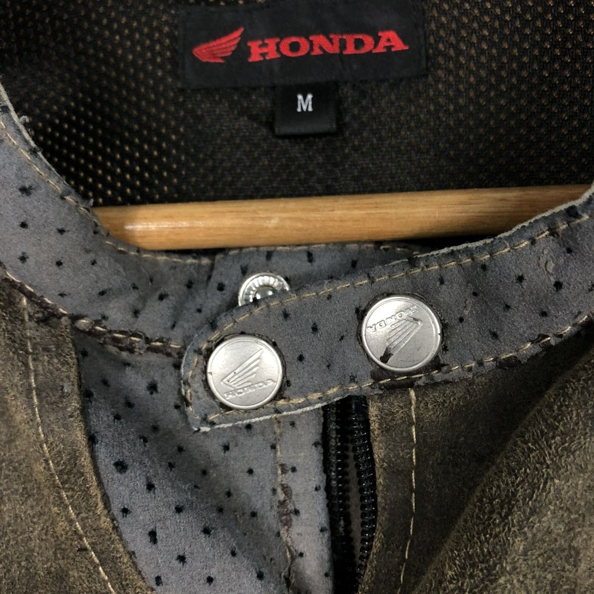 Honda 🔥VINTAGE RACING BIKER JACKET BONDA BIG LOGO SPELL OUT Size US M / EU 48-50 / 2 - 21 Thumbnail