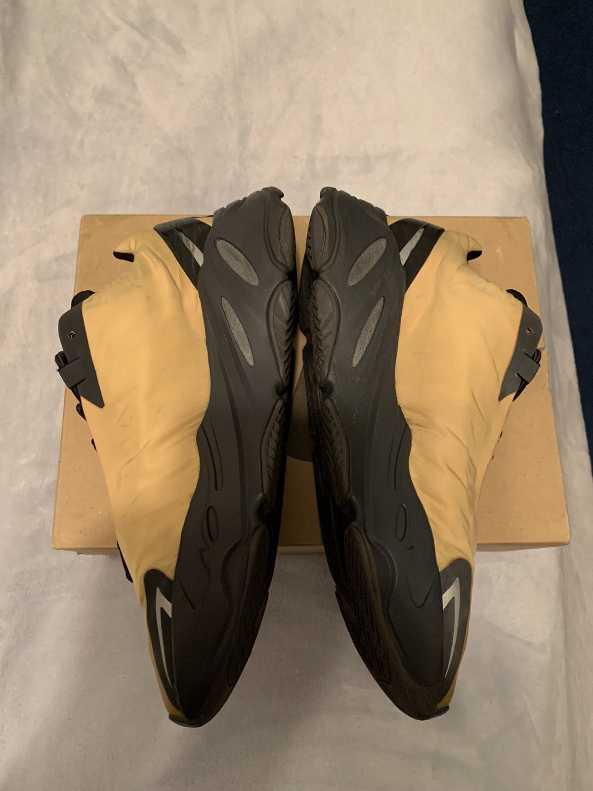 Adidas Adidas Yeezy Boost 700 MNVN Honey Flux Size 11 Size US 11 / EU 44 - 4 Thumbnail