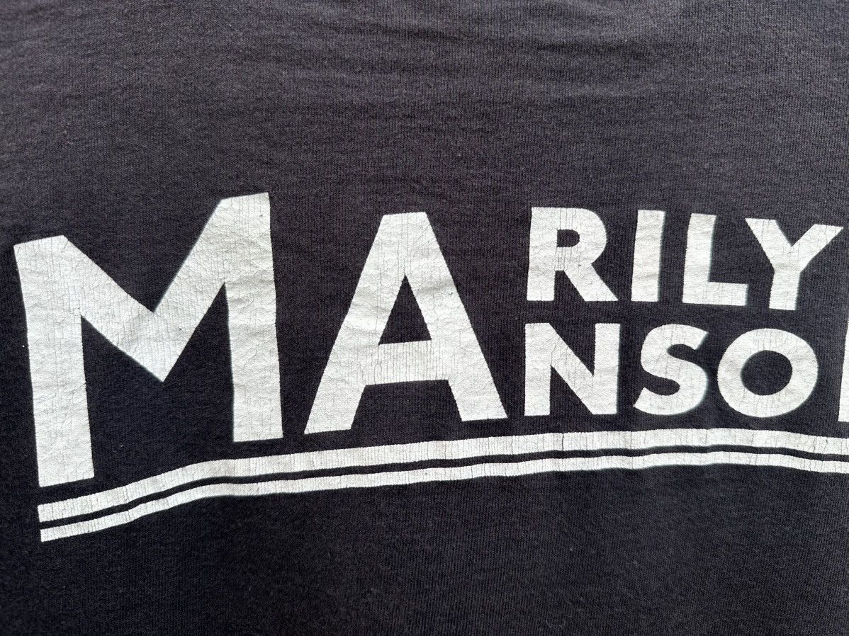 Vintage Thrashed Vintage Marilyn Manson Faded Grunge Tee Size US M / EU 48-50 / 2 - 6 Thumbnail