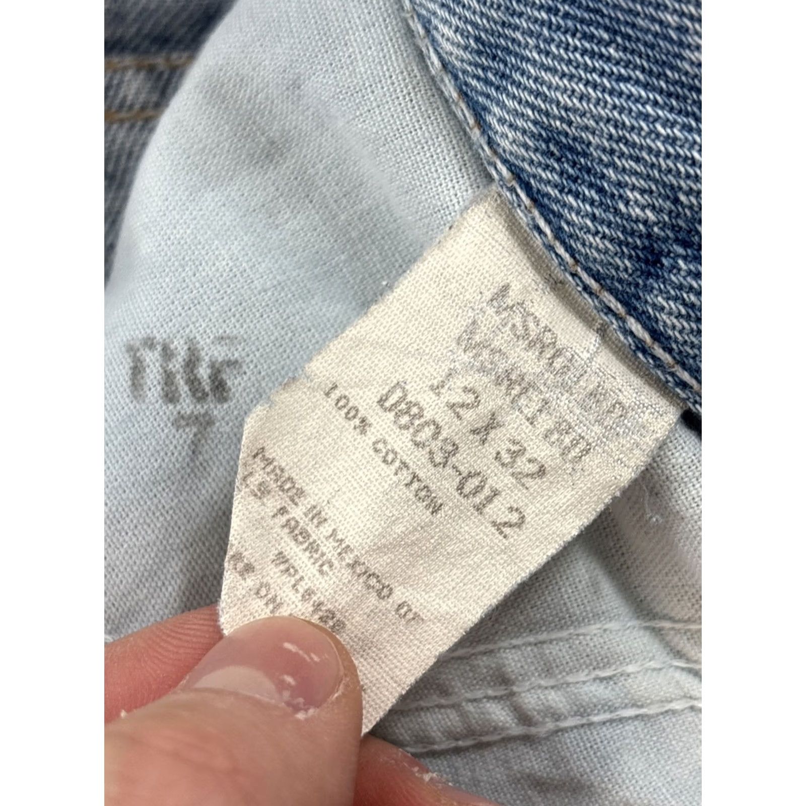 Wrangler VINTAGE Wrangler Jeans Womens 28x31 Blue High Rise Light Wash 90s Mom Denim Pants Womens Size 28" / US 6 / IT 42 - 6 Thumbnail