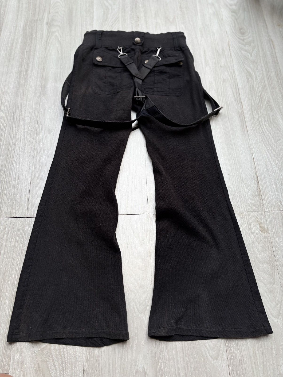 パンツ 00s GOA suspender cargo flared pants Y2K 00s GOA suspender cargo flared pants Y2K - メルカリ