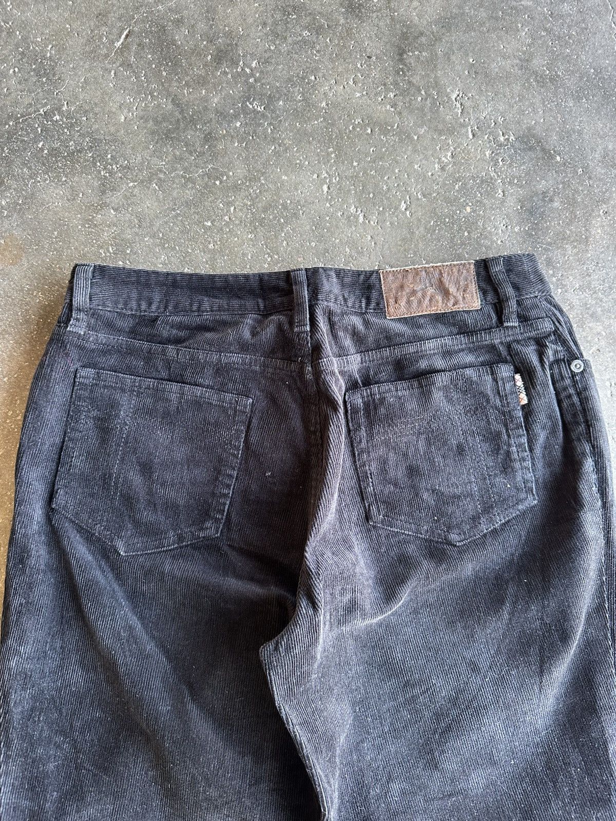 Burberry BURBERRY NOVA CHECK CORDUROY BLACK PANTS W28 Size US 28 / EU 44 - 11 Thumbnail