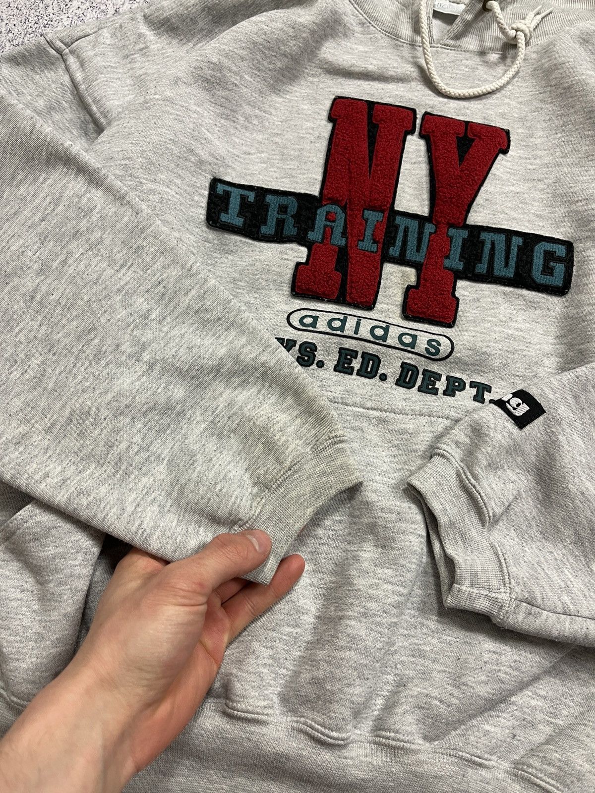 Adidas × Vintage Vintage Adidas 90’s Oversized NY Training Baggy Hoodie Rare Size US M / EU 48-50 / 2 - 9 Thumbnail