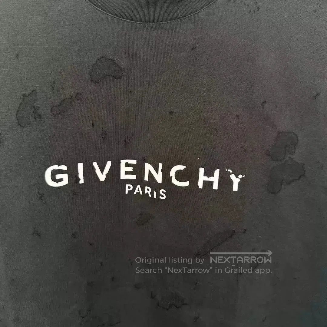Givenchy Givenchy New Large Hole Short Sleeve. Size XXS / US 00 / IT 34 - 3 Thumbnail