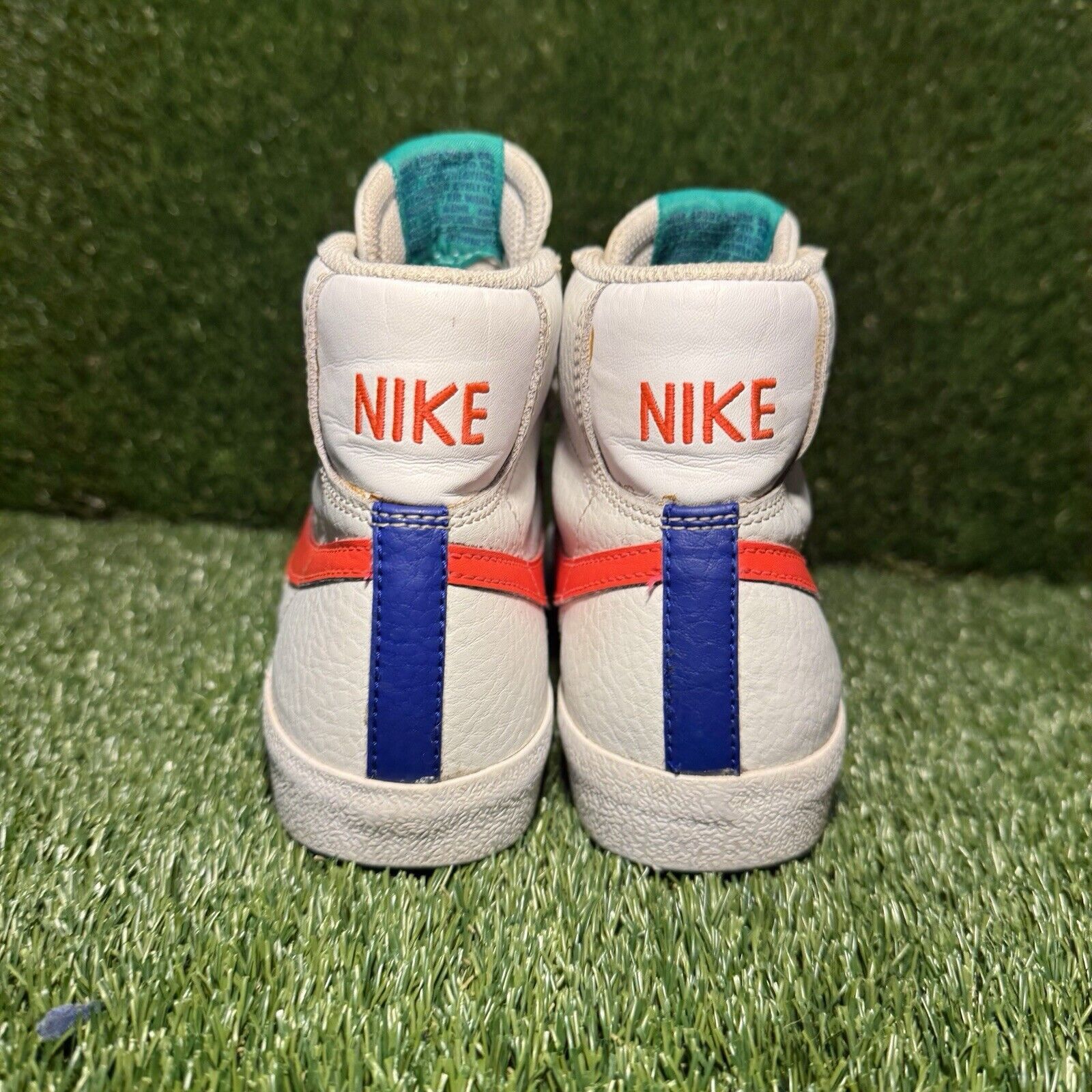 Nike Size 5.5W/4Y - Nike Blazer Mid 77 White Habanero Red Blue Size US 5.5 / IT 35.5 - 7 Thumbnail