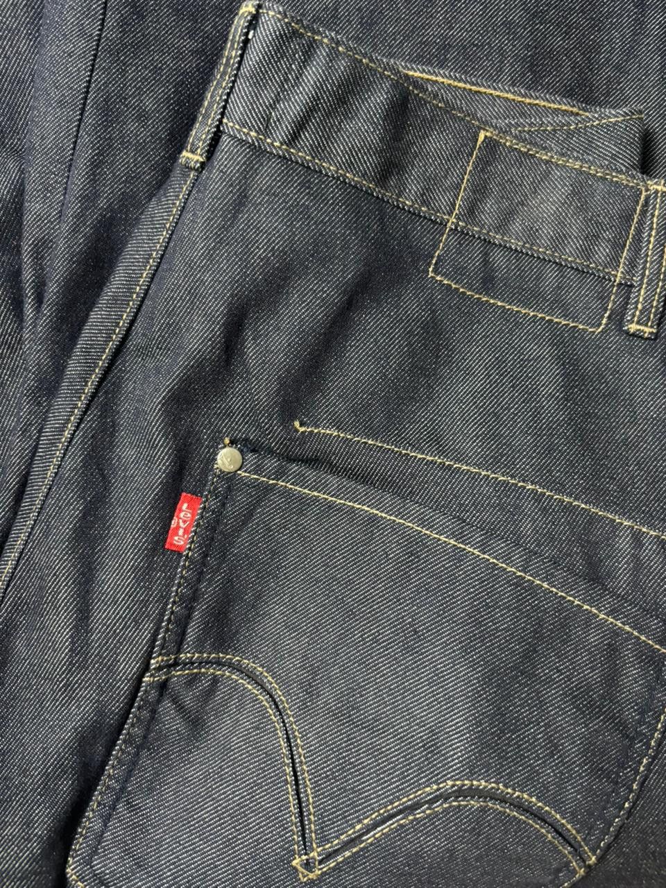 Levi's 2000s Levi's Engineered Twisted Jeans Size US 28 / EU 44 - 12 Thumbnail