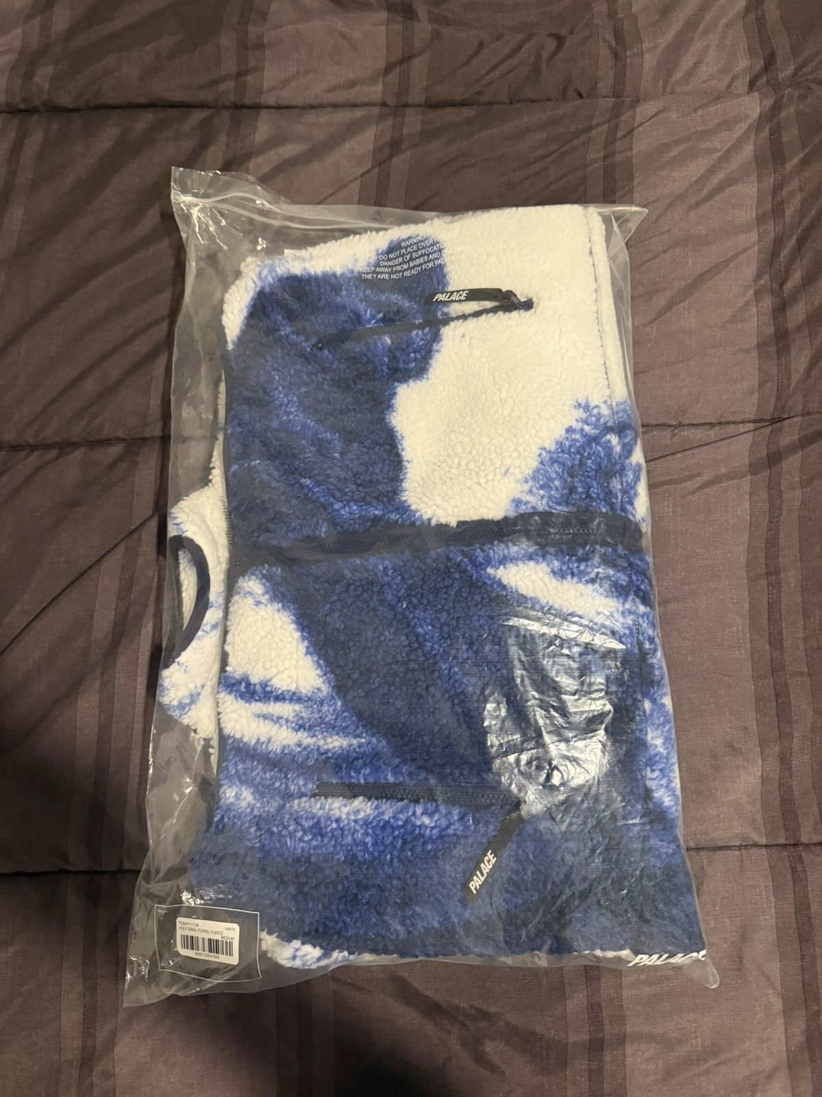 Palace Holy Grail Funnel Fleece Jacket Size M