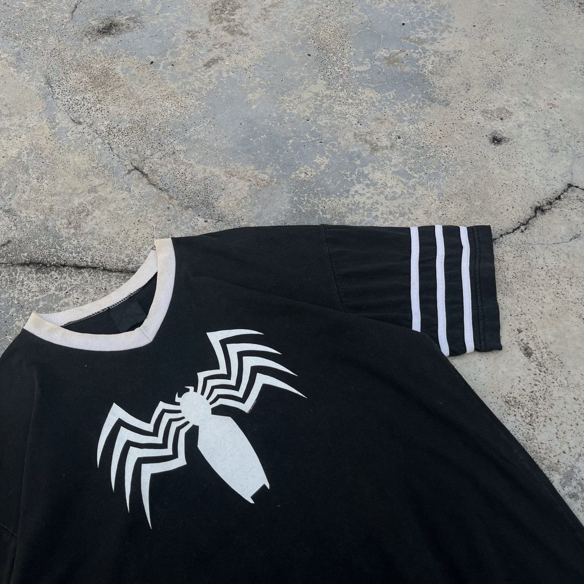 Marvel Comics Venom Spiderman Y2K Marvel Comics Nice Design Made in Usa Size US L / EU 52-54 / 3 - 2 Thumbnail