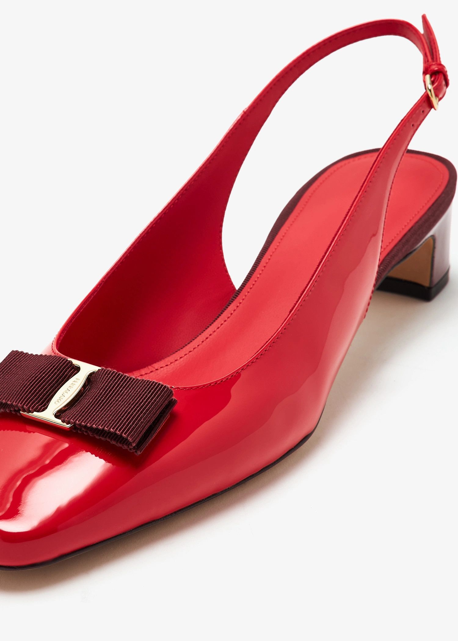 Salvatore Ferragamo o1s1rm0526 Vara Bow Slingback Pumps in Red Size US 8 / IT 38 - 3 Thumbnail