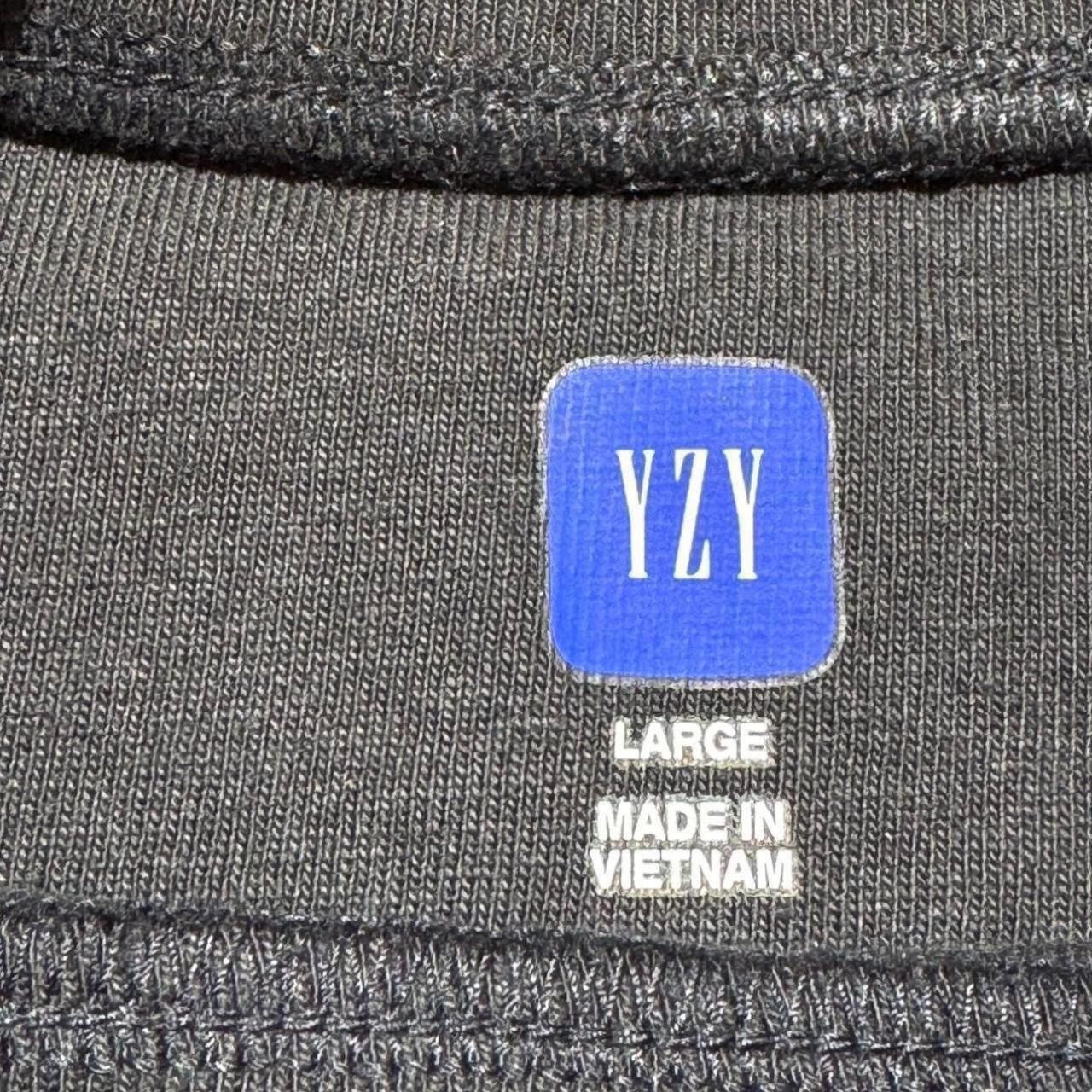 Balenciaga × Gap × Yeezy Yeezy Gap Balenciaga Dove No Seam Tee Black Size US L / EU 52-54 / 3 - 2 Thumbnail