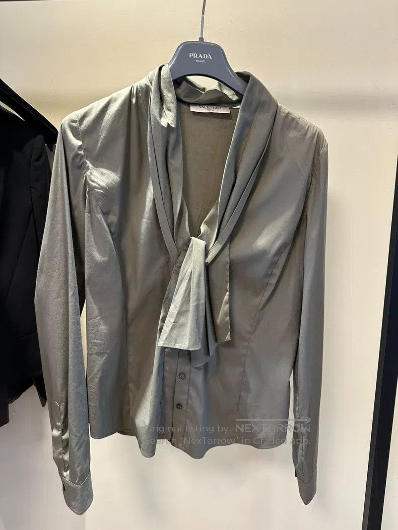 Valentino Valentino Shirt Size M / US 6-8 / IT 42-44 - 1 Thumbnail