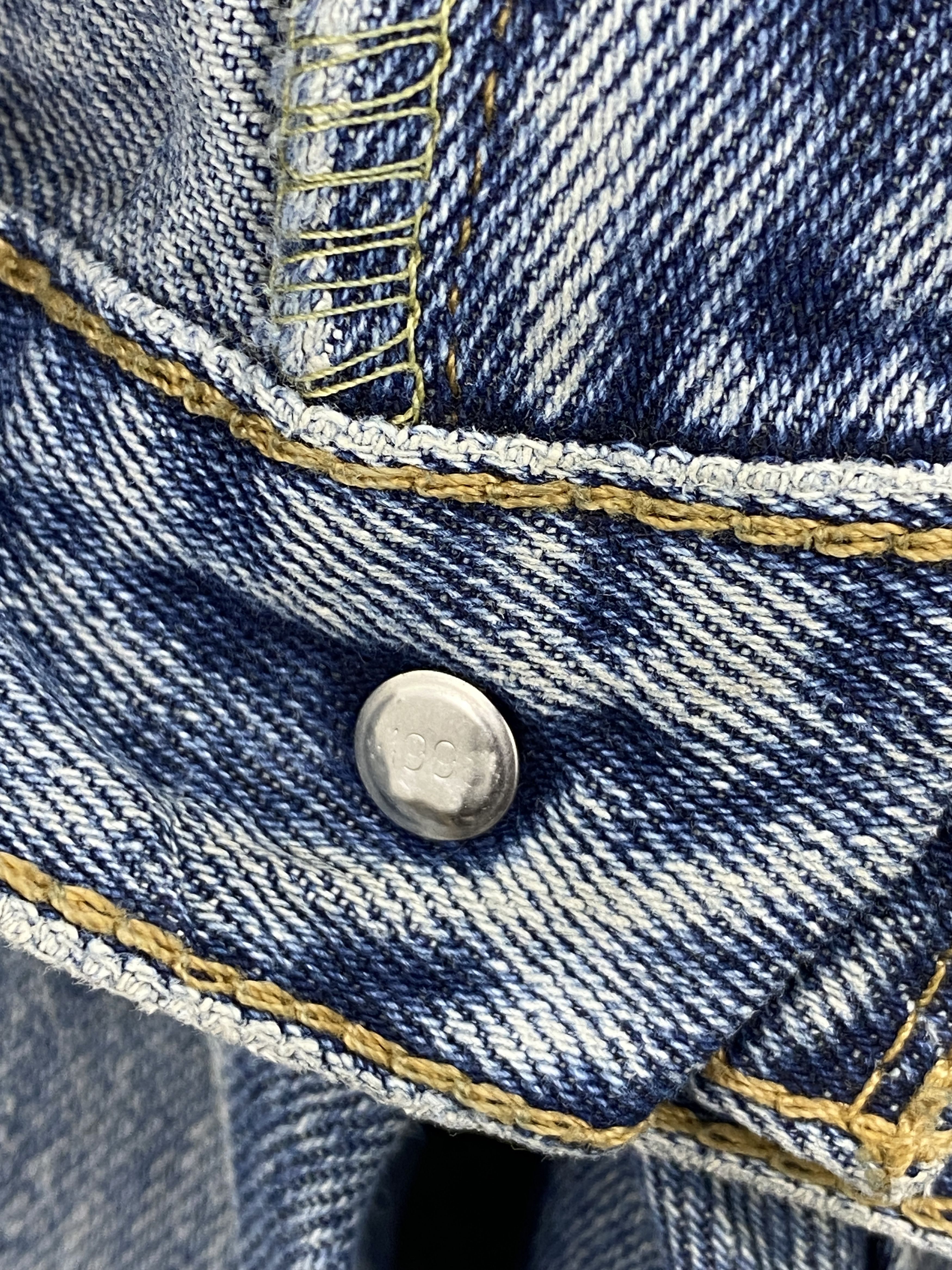 Levi's Vintage Levi's 505 Blue Denim Jeans DP2693 Size US 31 - 10 Thumbnail