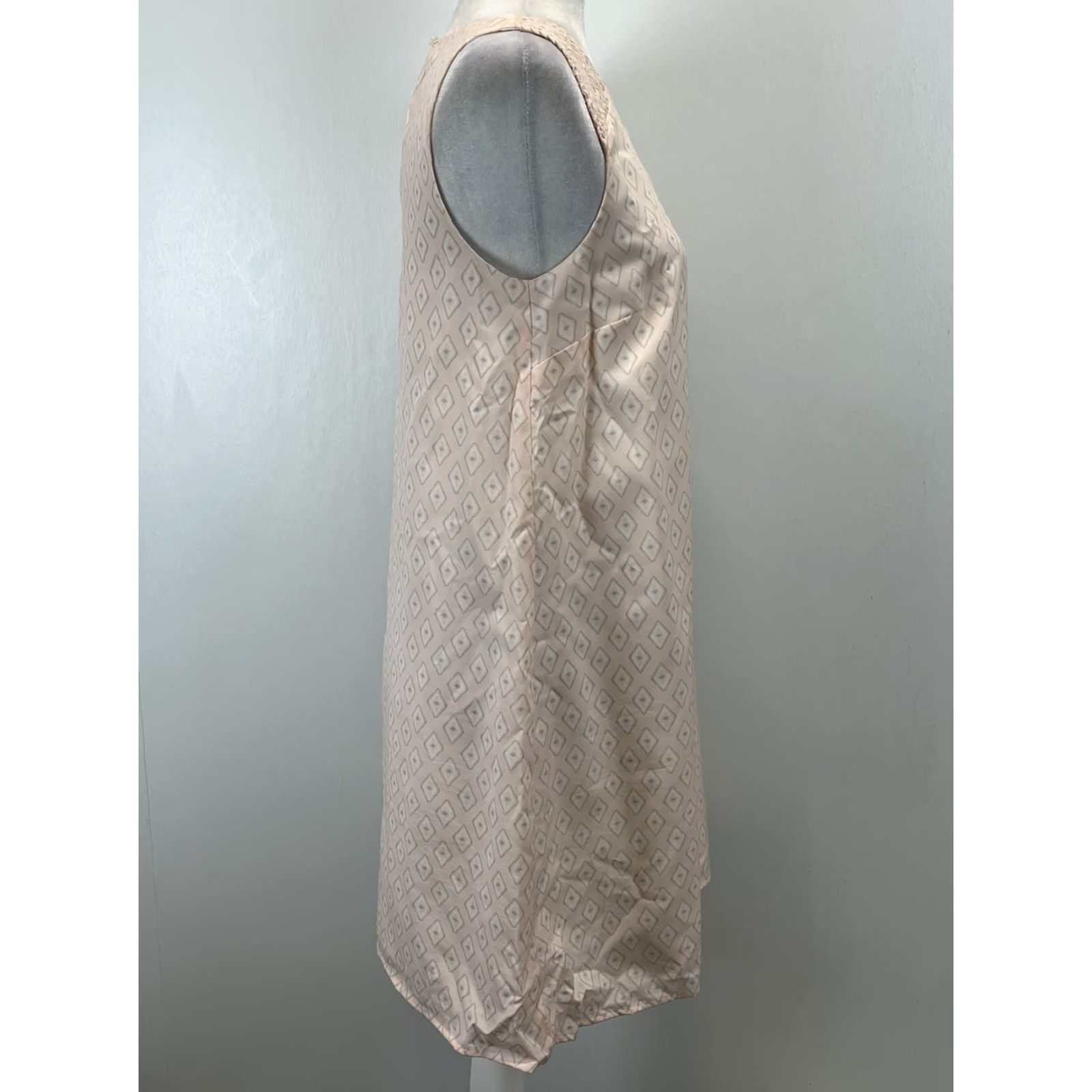 Loft LOFT shift Dress Sz Small VGUC Blush Small Sleeveless Diamond Print Lined Size S / US 4 / IT 40 - 4 Thumbnail