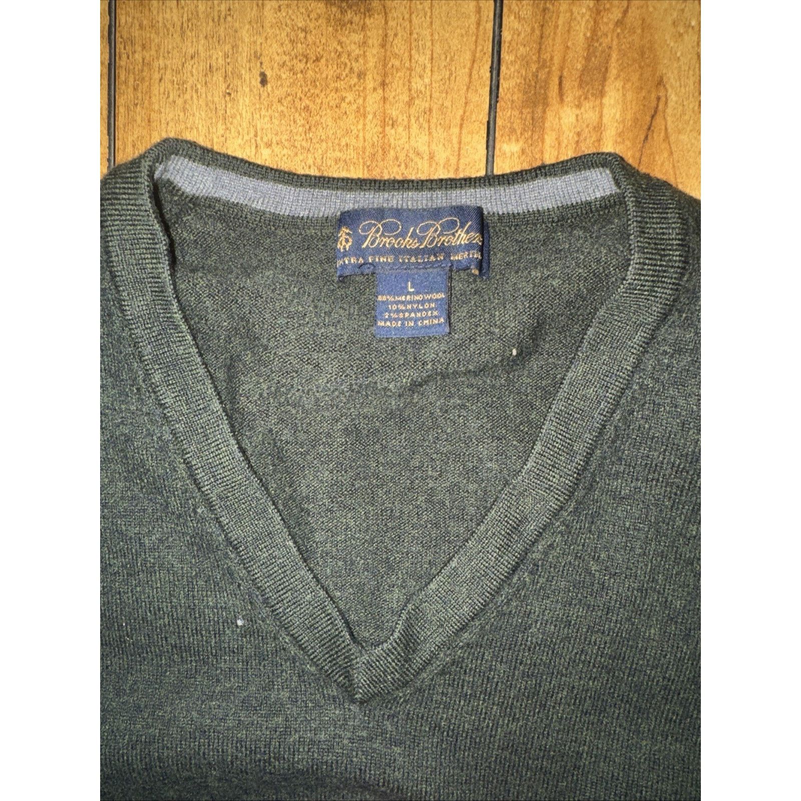 Brooks Brothers × Vintage Brooks Brothers Extra Fine Italian Merino Wool V Sweater Size US L / EU 52-54 / 3 - 4 Thumbnail