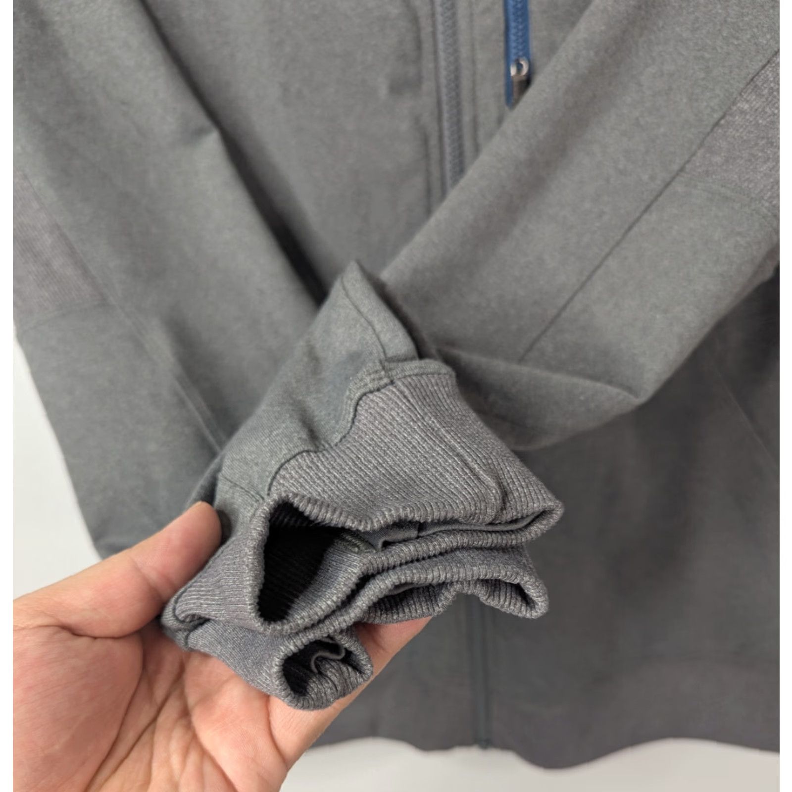Lululemon Lululemon Six Pack Jacket Mens Size M Grey Full Zip Stretch Track Long Sleeve Activewear Jacket M Grey Six Pack Size US M / EU 48-50 / 2 - 3 Thumbnail