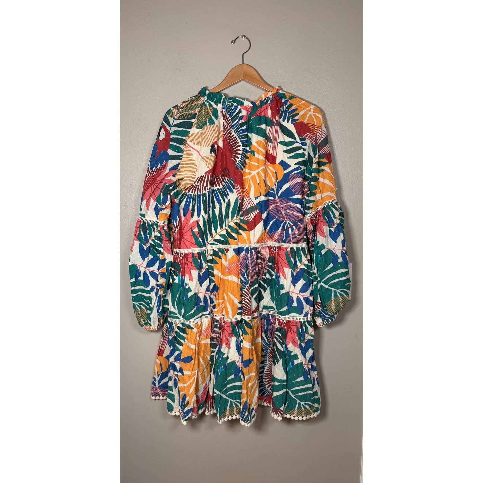 Farm Rio Farm Rio Off White Macaw Mini Dress size M Size M / US 6-8 / IT 42-44 - 4 Thumbnail