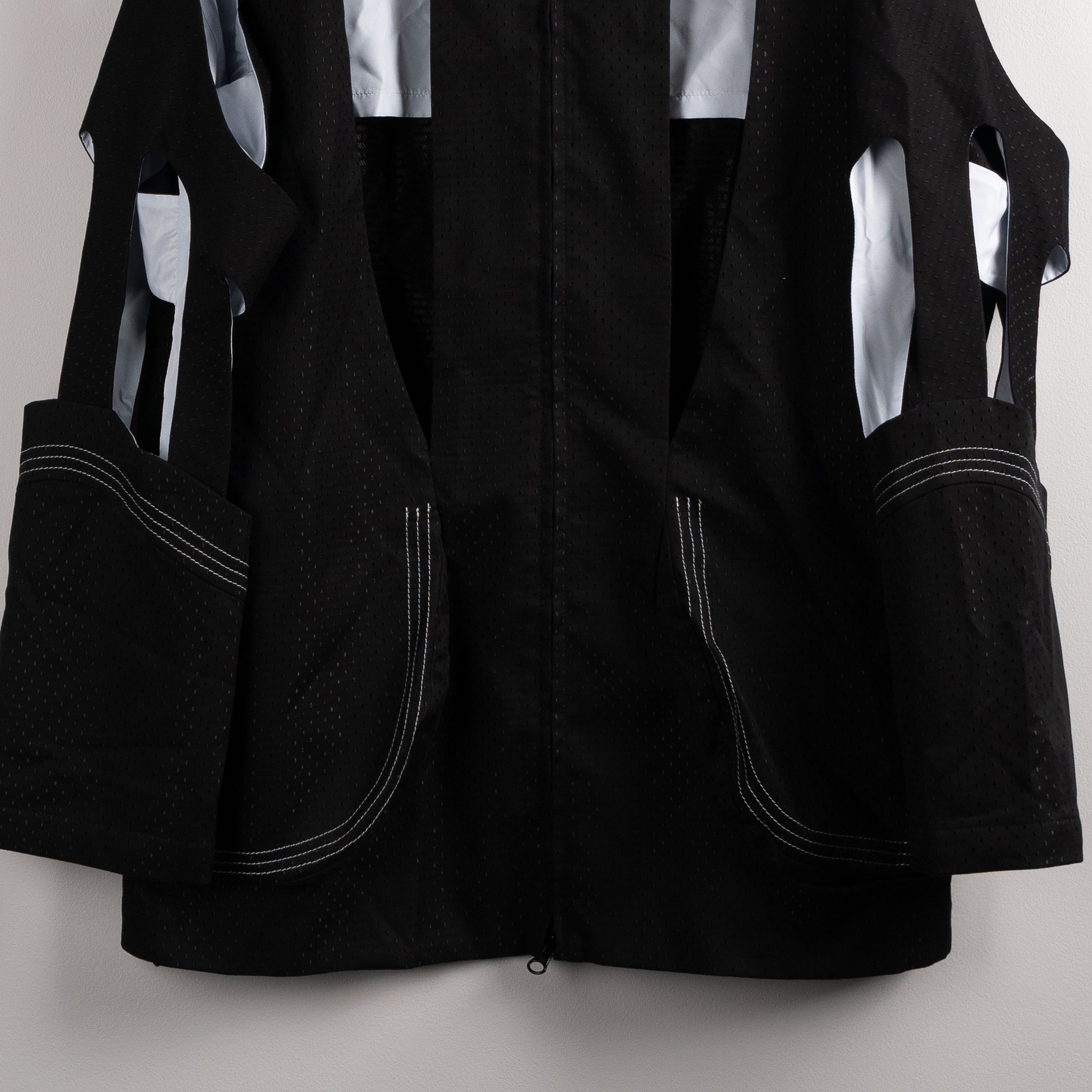 Kiko Kostadinov Kiko Kostadinov SS21 'Hydra' Cut Out Shell Jacket Black Size US M / EU 48-50 / 2 - 6 Thumbnail