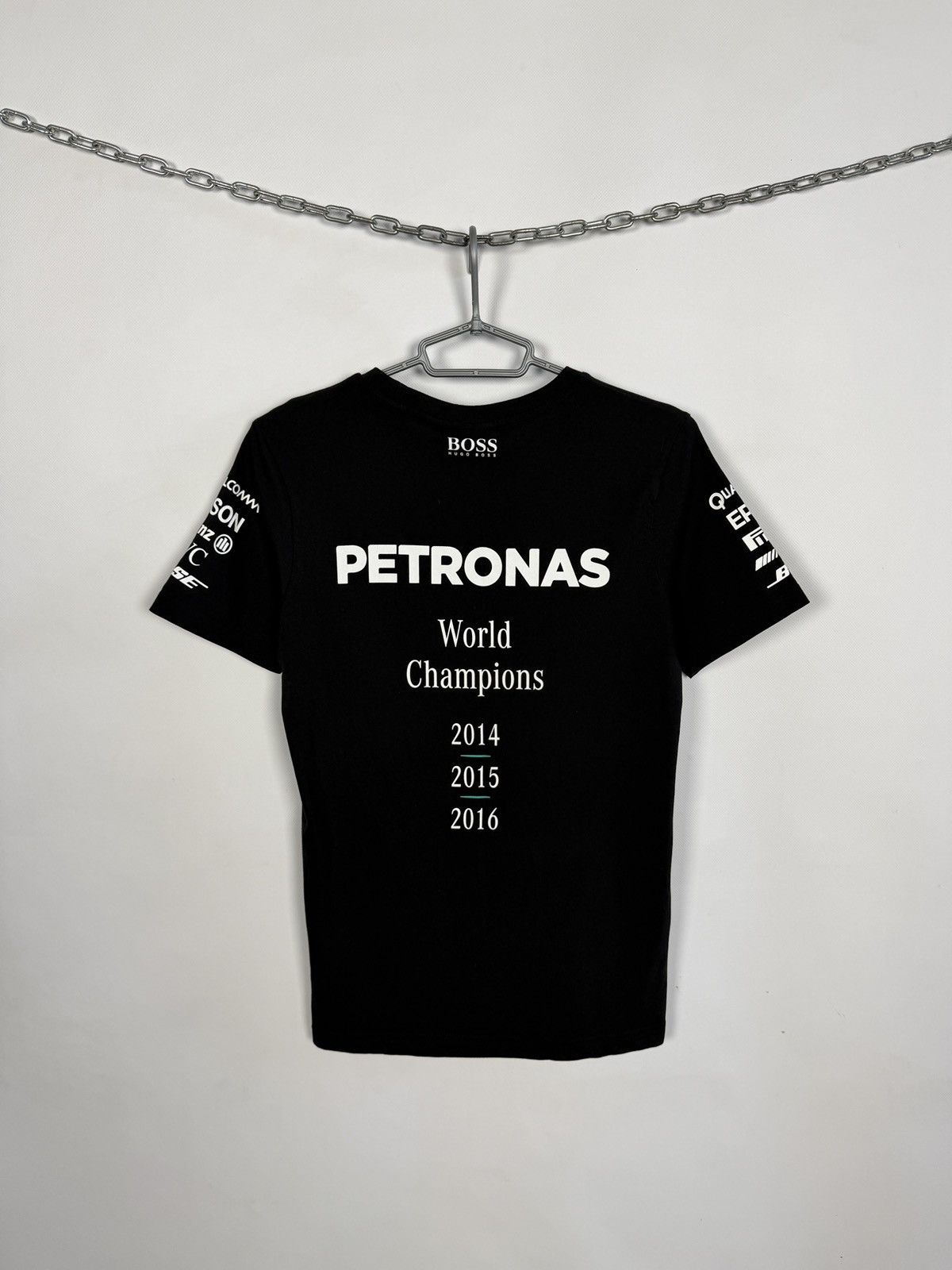 Mercedes-Benz Mercedes AMG Petronas Formula One Team Racing T-Shirt F1 Size US S / EU 44-46 / 1 - 11 Thumbnail