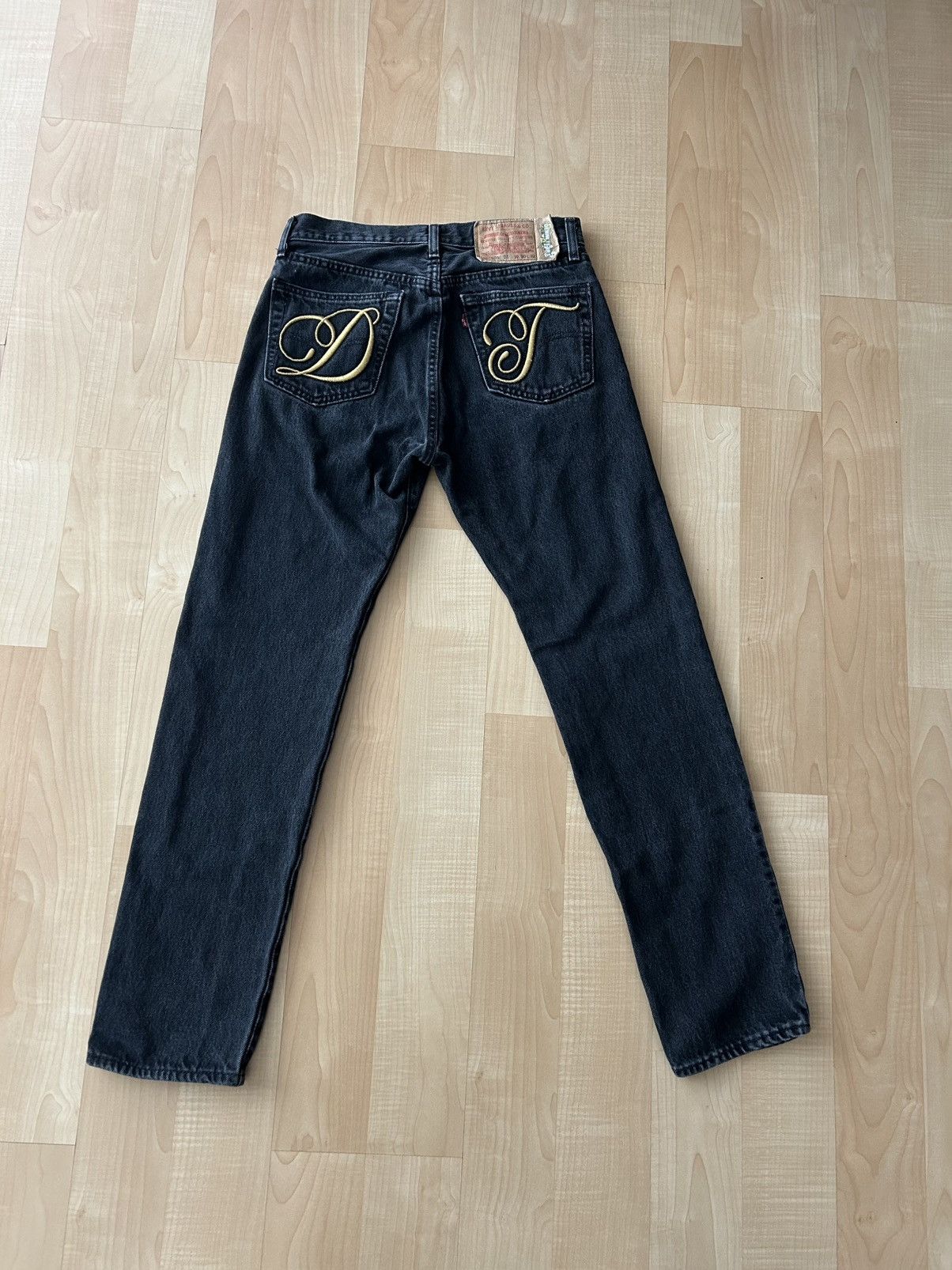 DENIM TEARS × Levi's Denim Tears Metallic Gold Script DT 501 Jeans Size US 30 / EU 46 - 1 Thumbnail