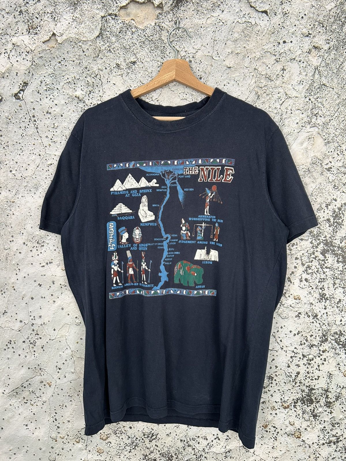 Vintage Vintage Egypt Graphic Tee Boxy Fit Skate Tourist Grunge Punk Size US L / EU 52-54 / 3 - 1 Thumbnail