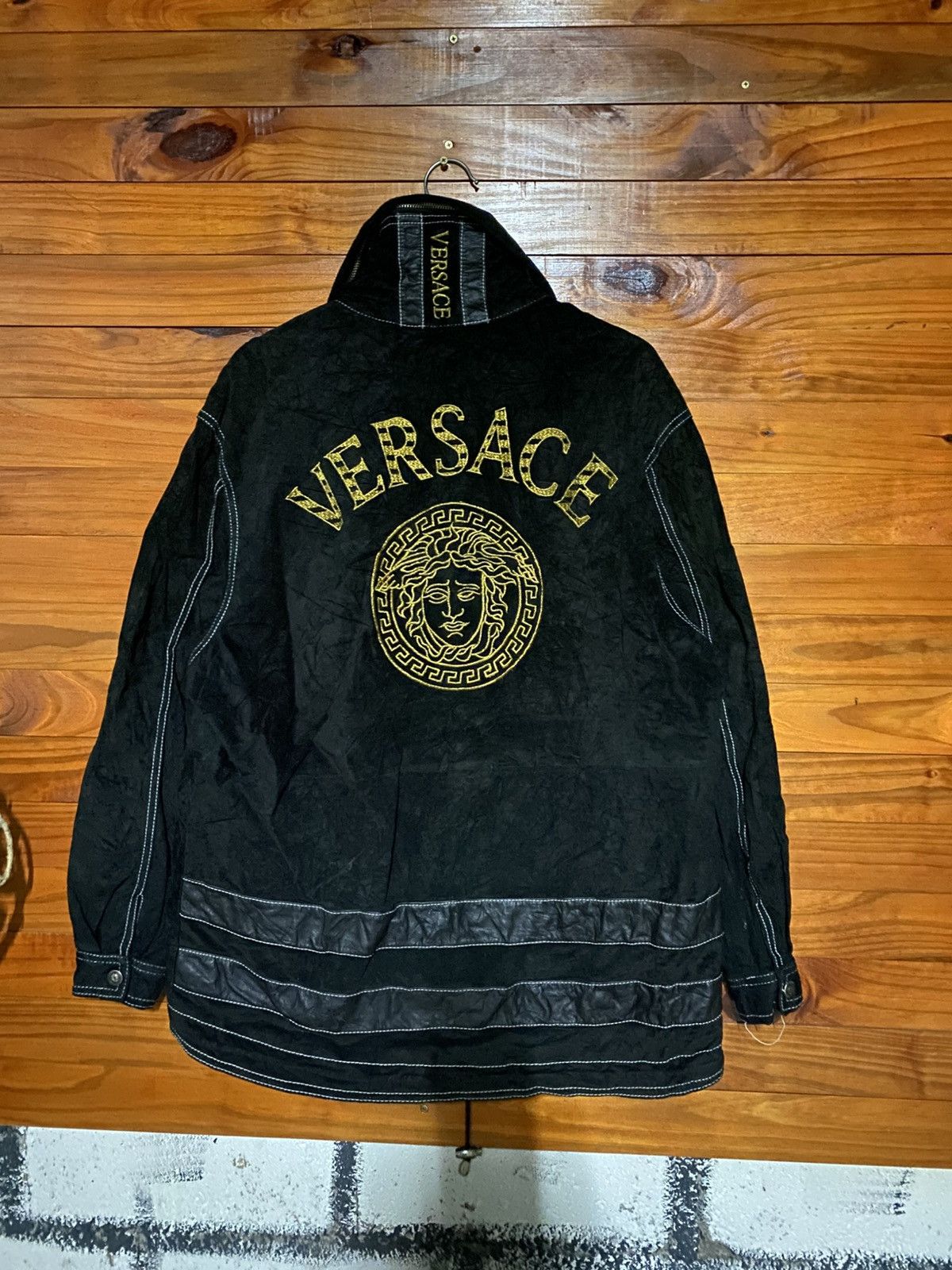 Vintage Vintage Gianni Versace Medusa Embroidery Black Jacket – Bold Size US M / EU 48-50 / 2 - 11 Thumbnail