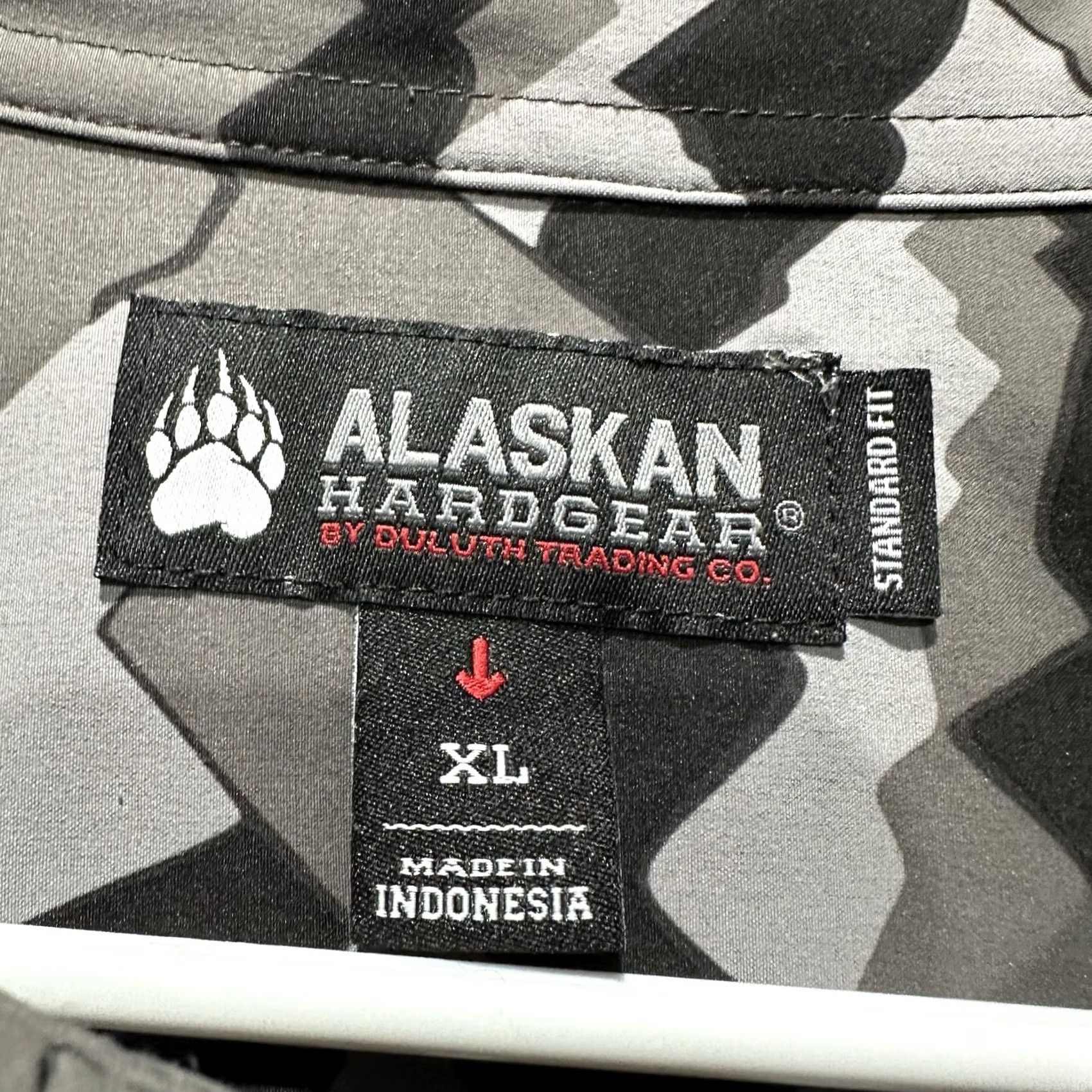 Vintage Alaskan Hardgear Shirt Mens XL Gray Geometric Print Snap Up Chilkat River - Premium Condition Size US XL / EU 56 / 4 - 4 Thumbnail